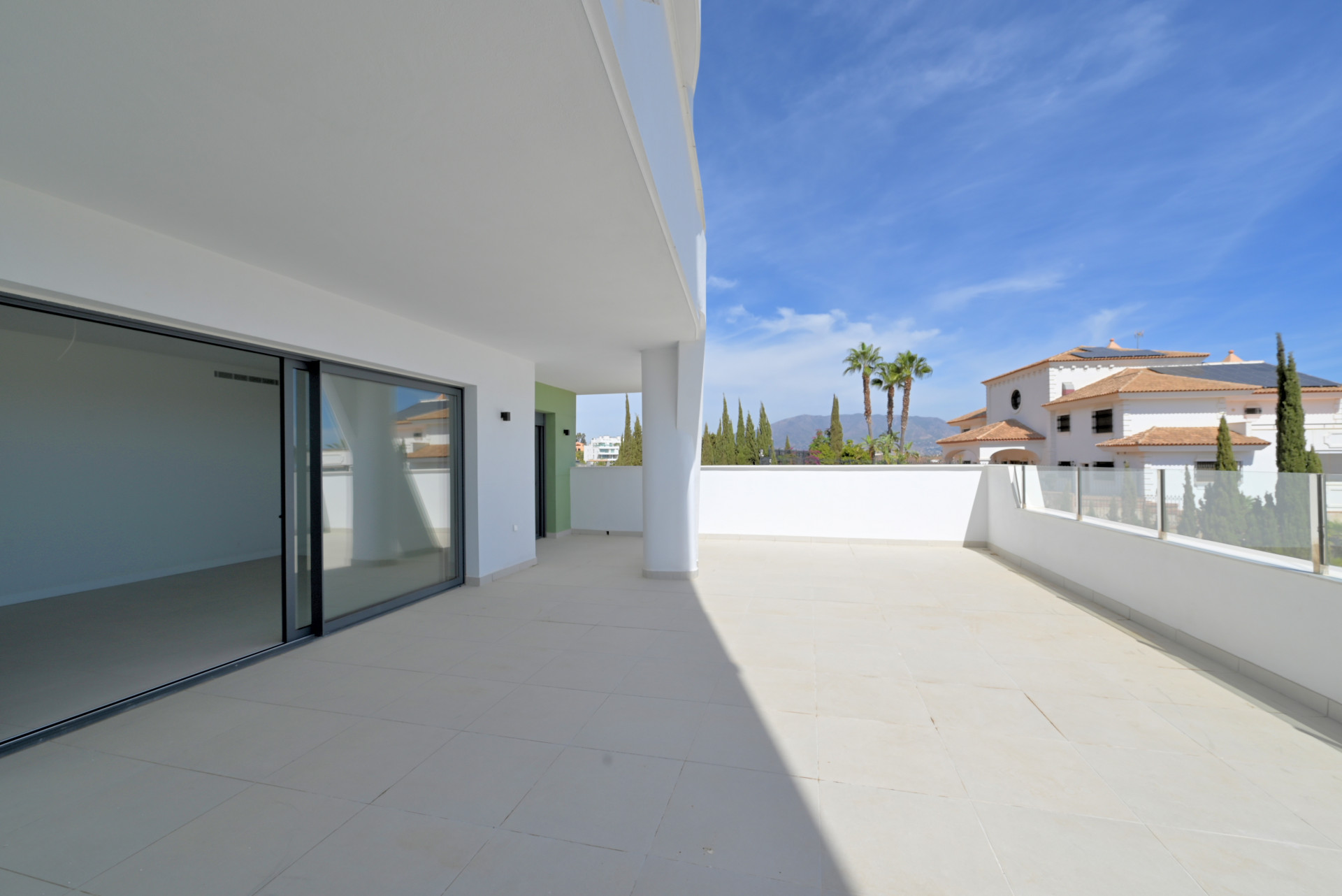 Elevated Ground-Floor Apartment with Sea Views, Calanova Golf — Calanova Golf