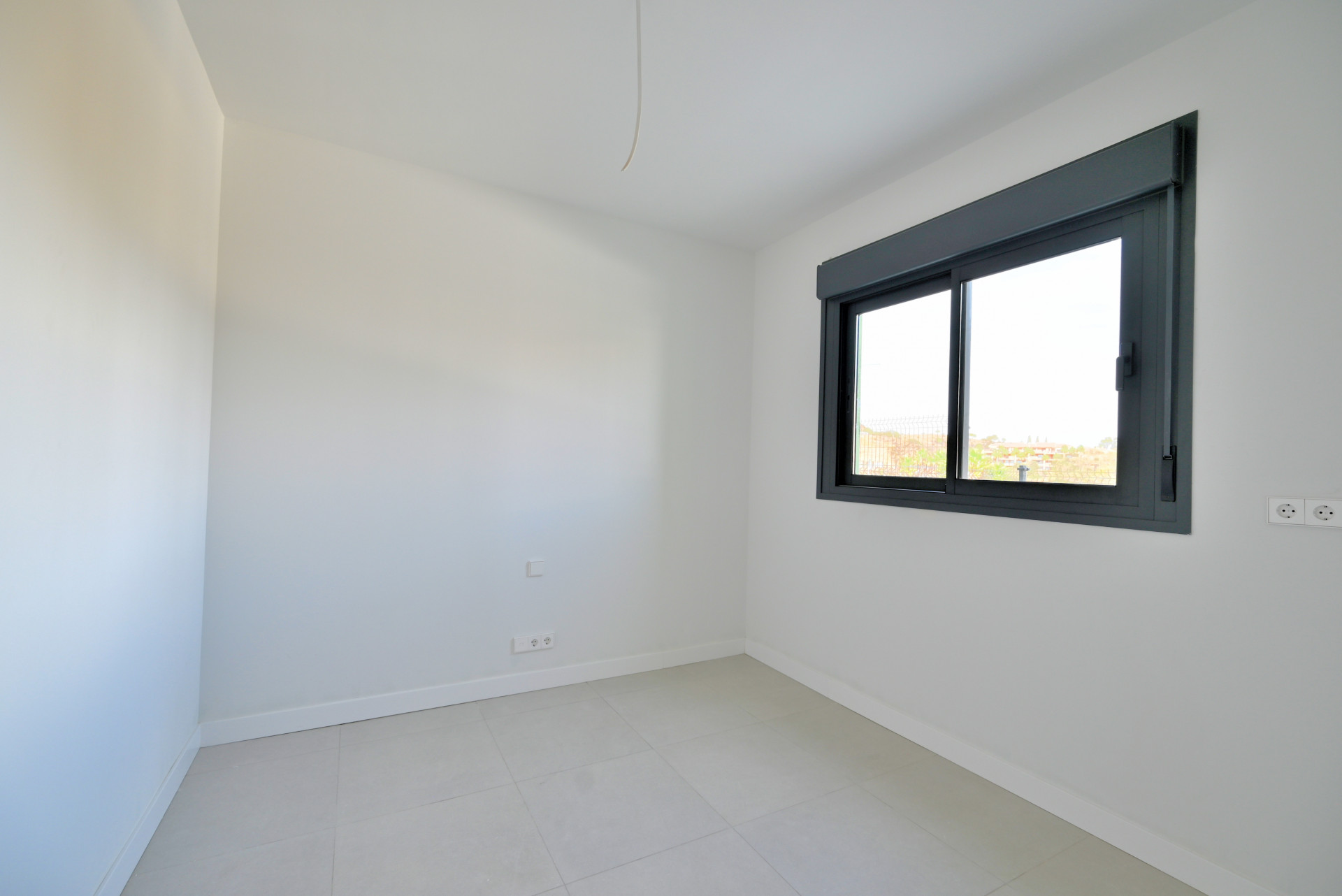 Elevated Ground-Floor Apartment with Sea Views, Calanova Golf — Calanova Golf