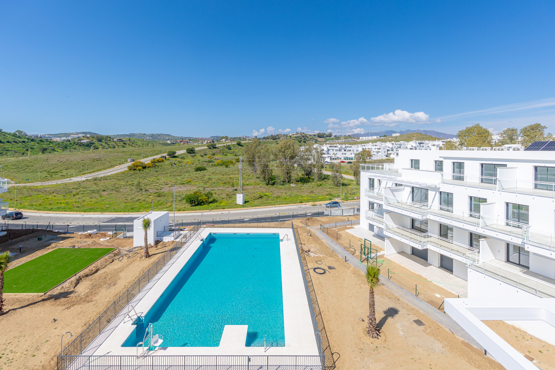 Modern West-Facing Penthouse with Terrace, Cala de Mijas — Cala de Mijas