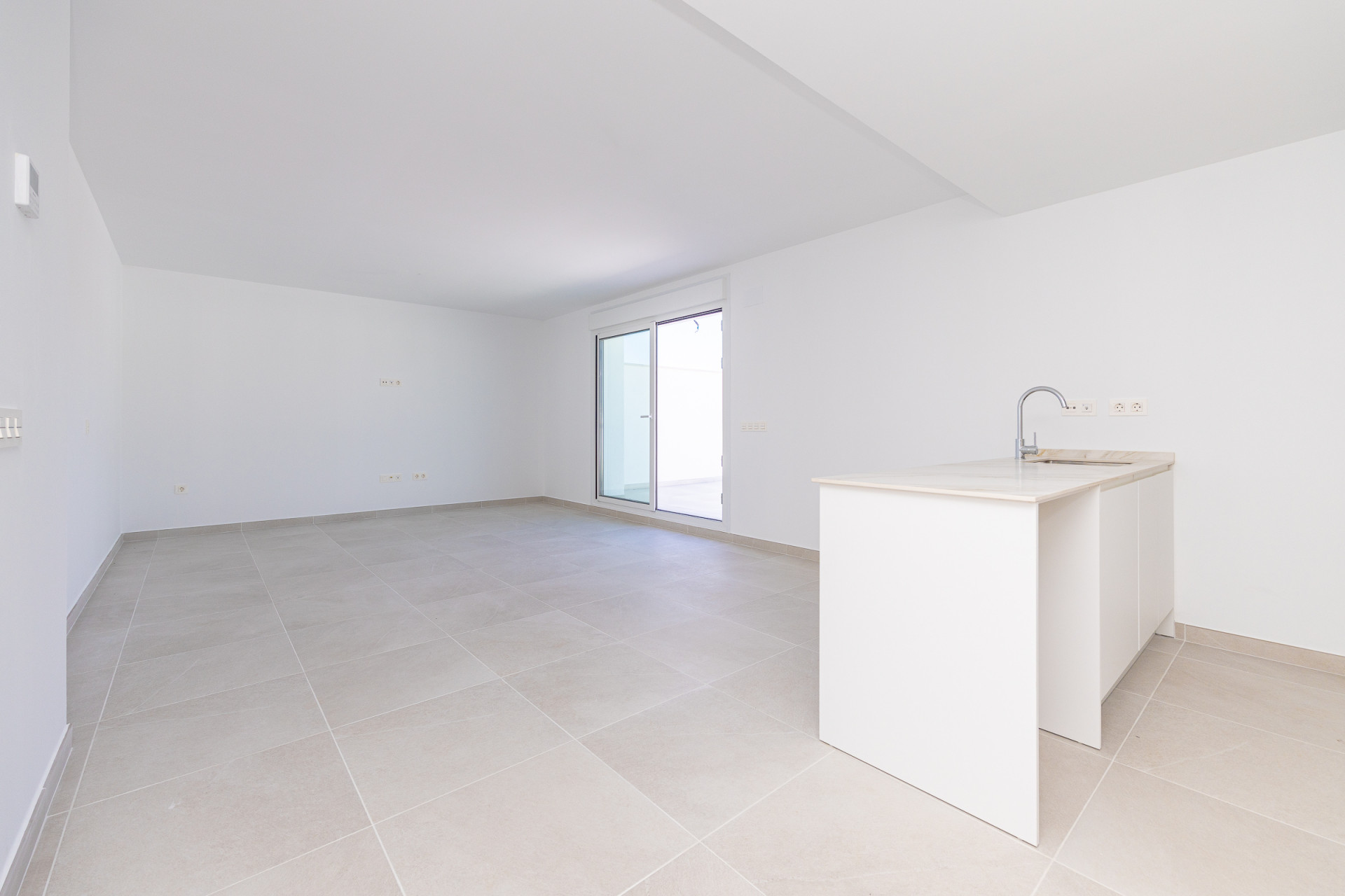 Modern West-Facing Penthouse with Terrace, Cala de Mijas — Cala de Mijas