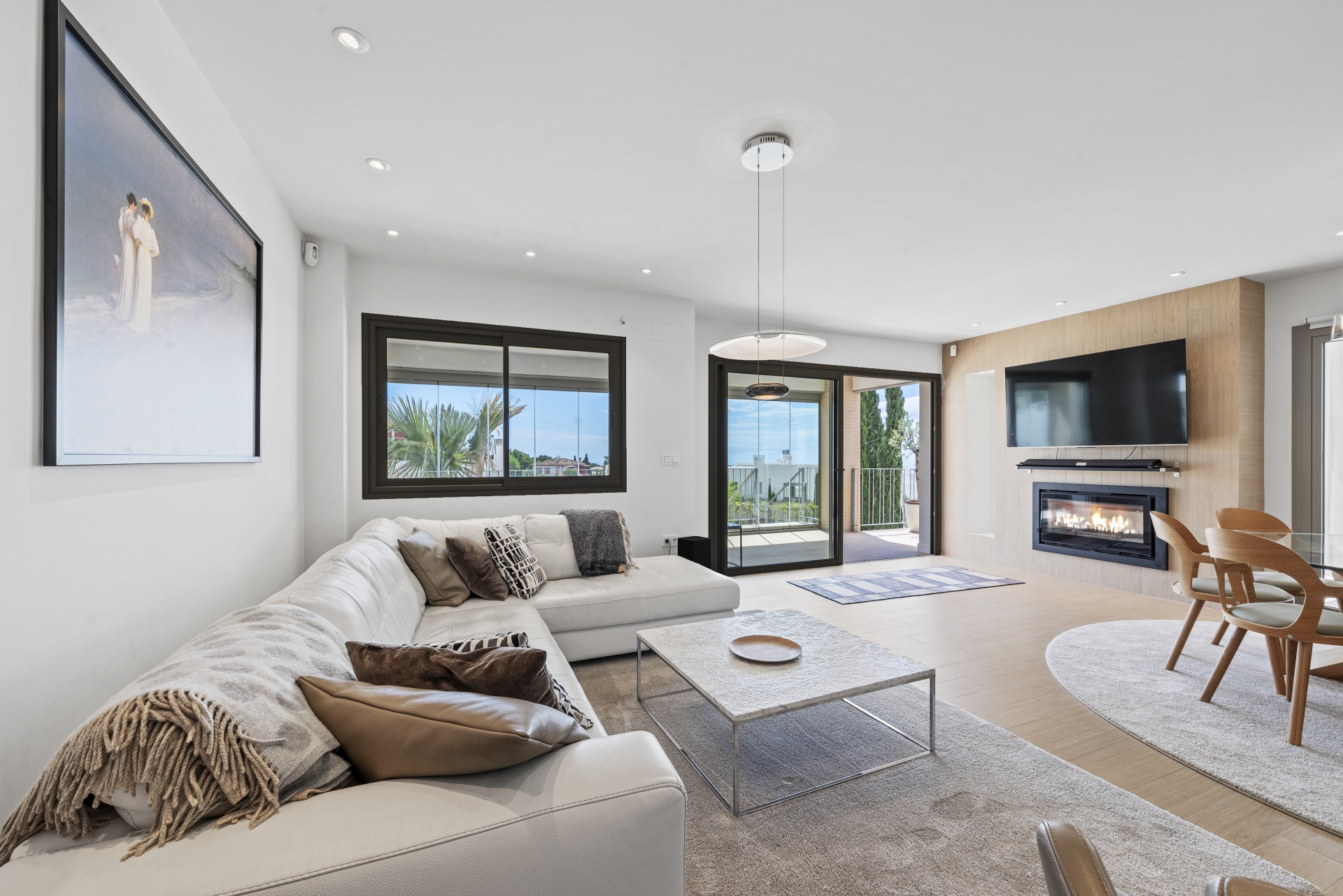 Luxury 3-Bed Semi-Detached House with Pool in Buena Vista, Mijas — Mijas