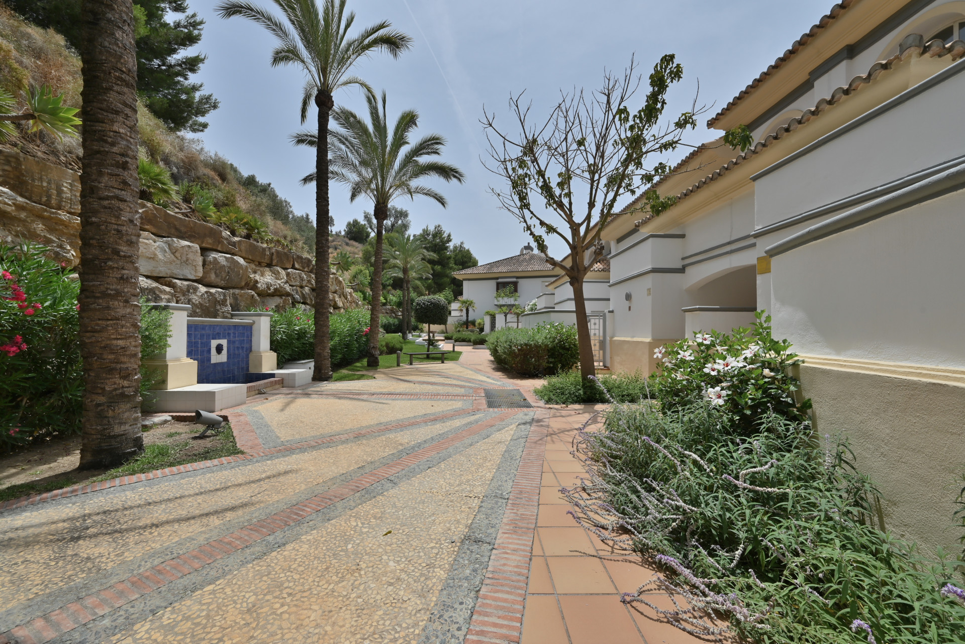 Spacious 3-Bed Townhouse with Golf Views – La Cala Golf Resort — La Cala Golf Resort