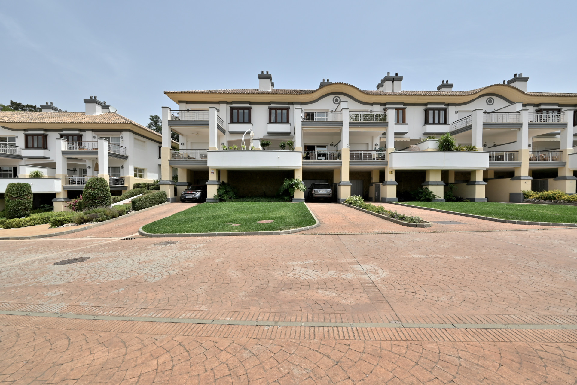 Spacious 3-Bed Townhouse with Golf Views – La Cala Golf Resort — La Cala Golf Resort