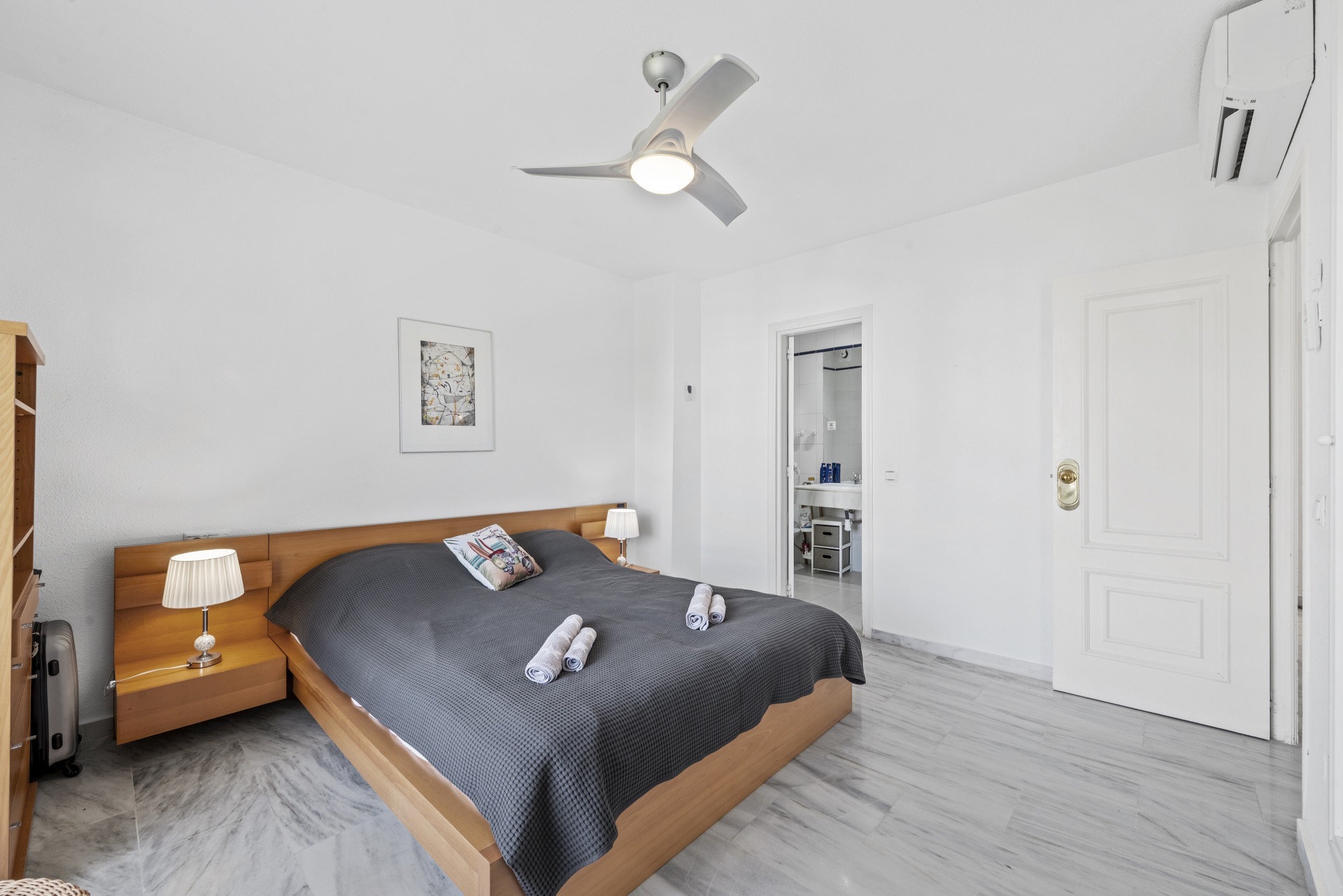 Renovated 2-Bed Duplex Penthouse with Terrace, Riviera del Sol — Riviera del Sol