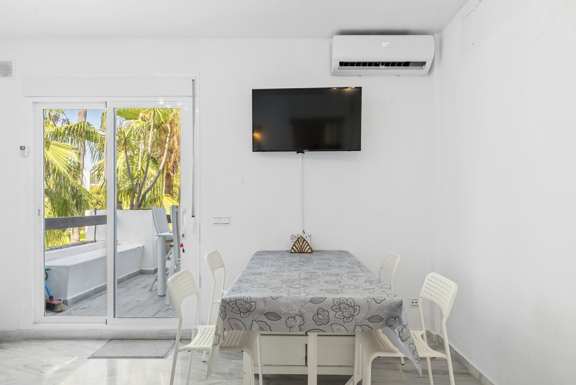 Renovated 2-Bed Duplex Penthouse with Terrace, Riviera del Sol — Riviera del Sol
