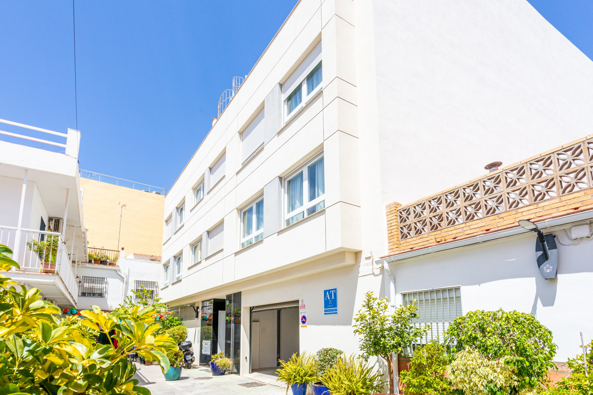 Licensed Tourist Apartment Building for Sale, Cala de Mijas — Cala de Mijas
