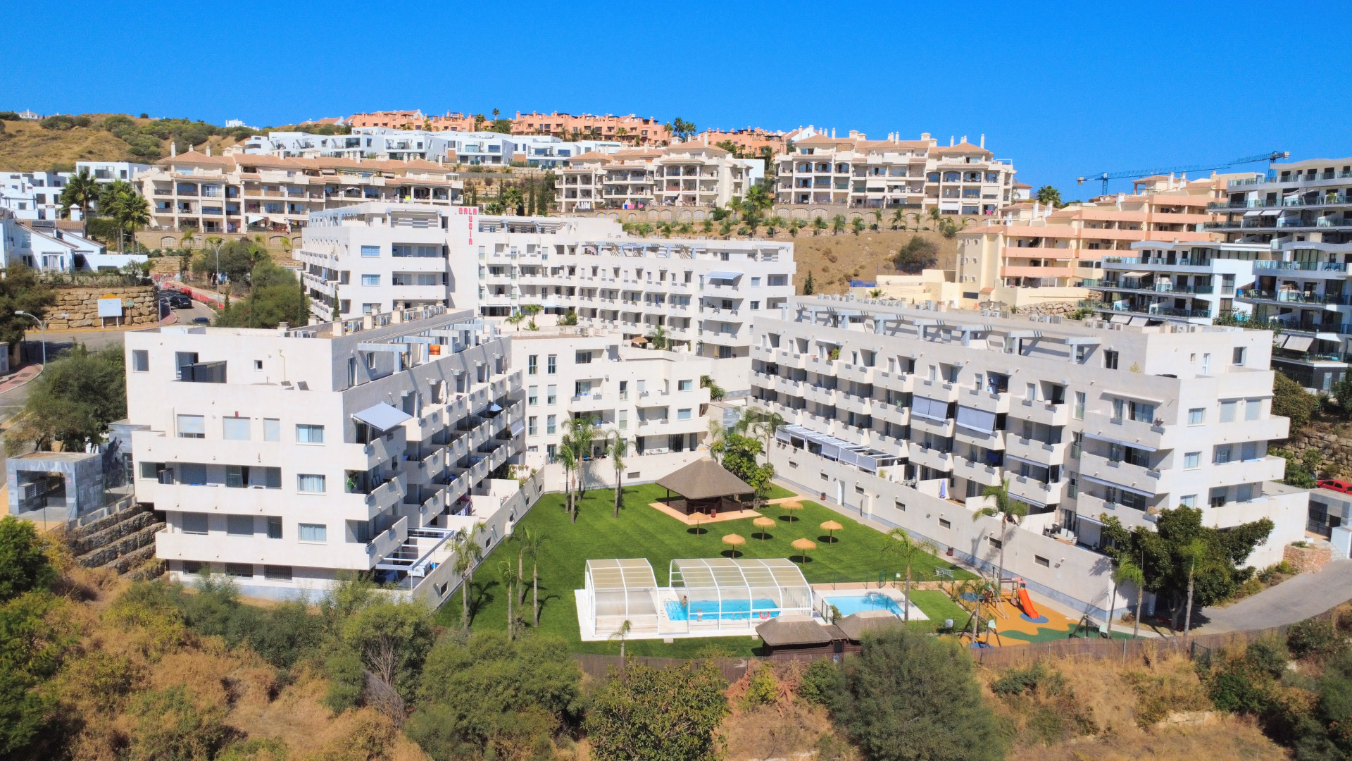 Möbliertes Penthouse mit 2 SZ, Terrassen & Meerblick, Riviera del Sol — Riviera del Sol