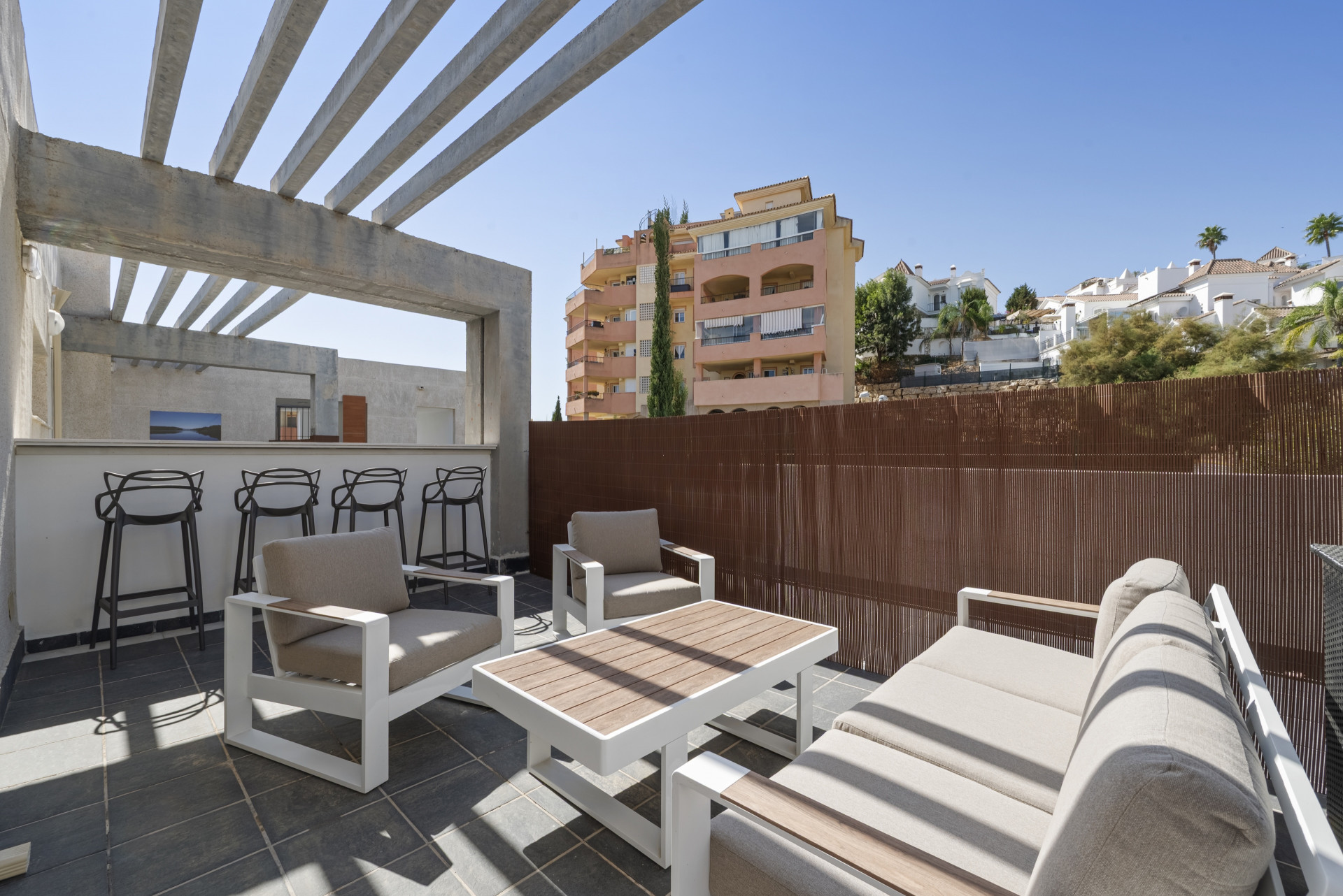 Elegant 2-Bed Penthouse with Sea Views, Riviera del Sol — Riviera del Sol
