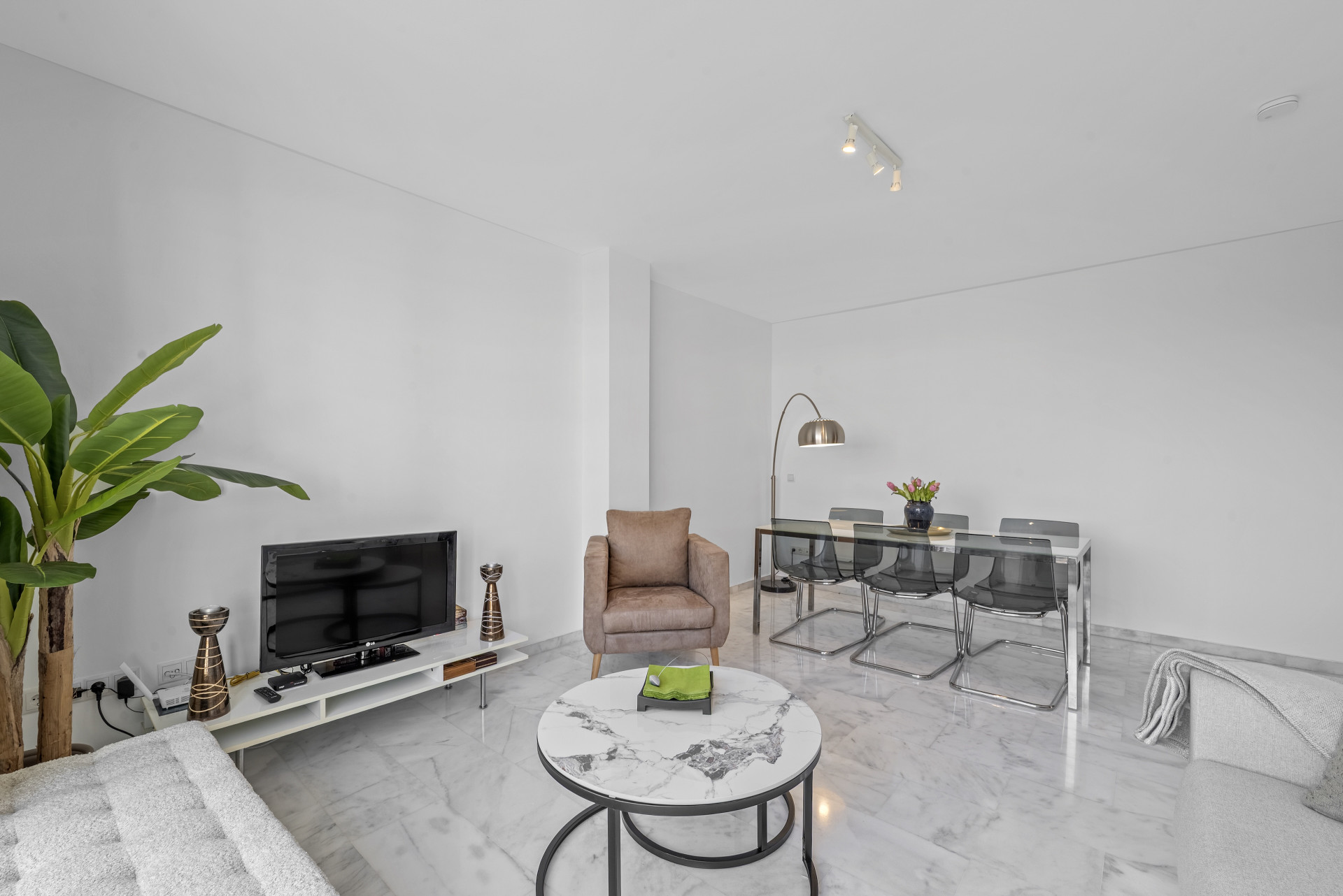 Elegant 2-Bed Penthouse with Sea Views, Riviera del Sol — Riviera del Sol