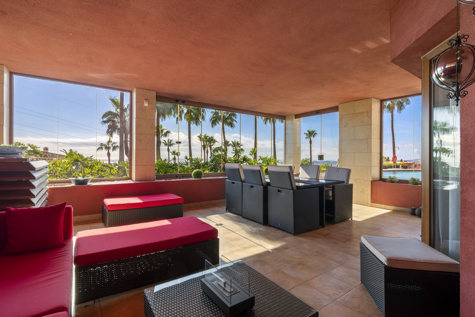 Ground Floor Apartment with Terrace & Sea Views, Reserva del Higuerón — Reserva del Higuerón