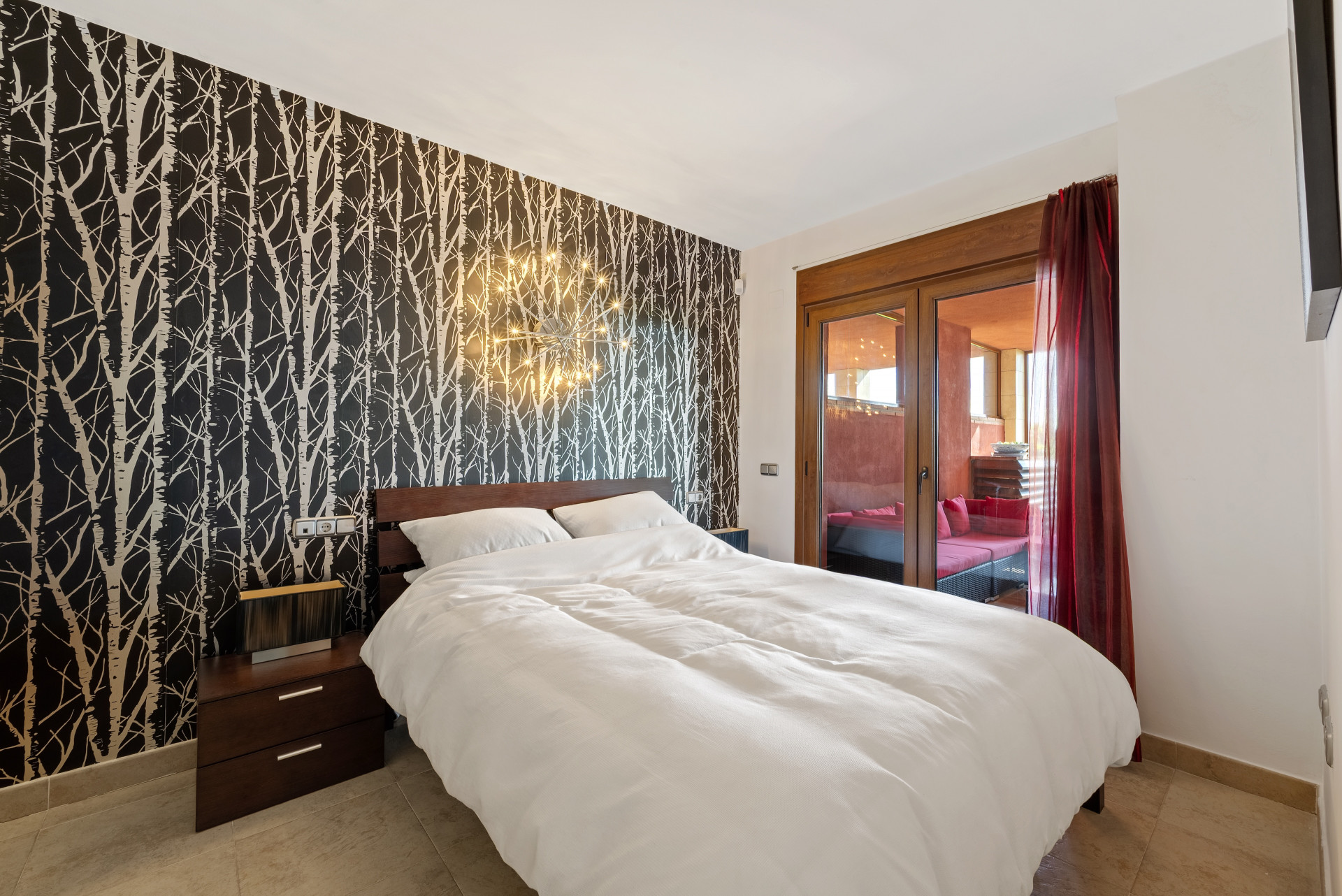 Ground Floor Apartment with Terrace & Sea Views, Reserva del Higuerón — Reserva del Higuerón