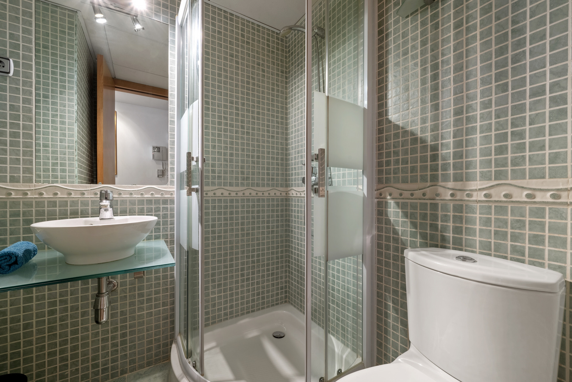 Ground Floor Apartment with Terrace & Sea Views, Reserva del Higuerón — Reserva del Higuerón