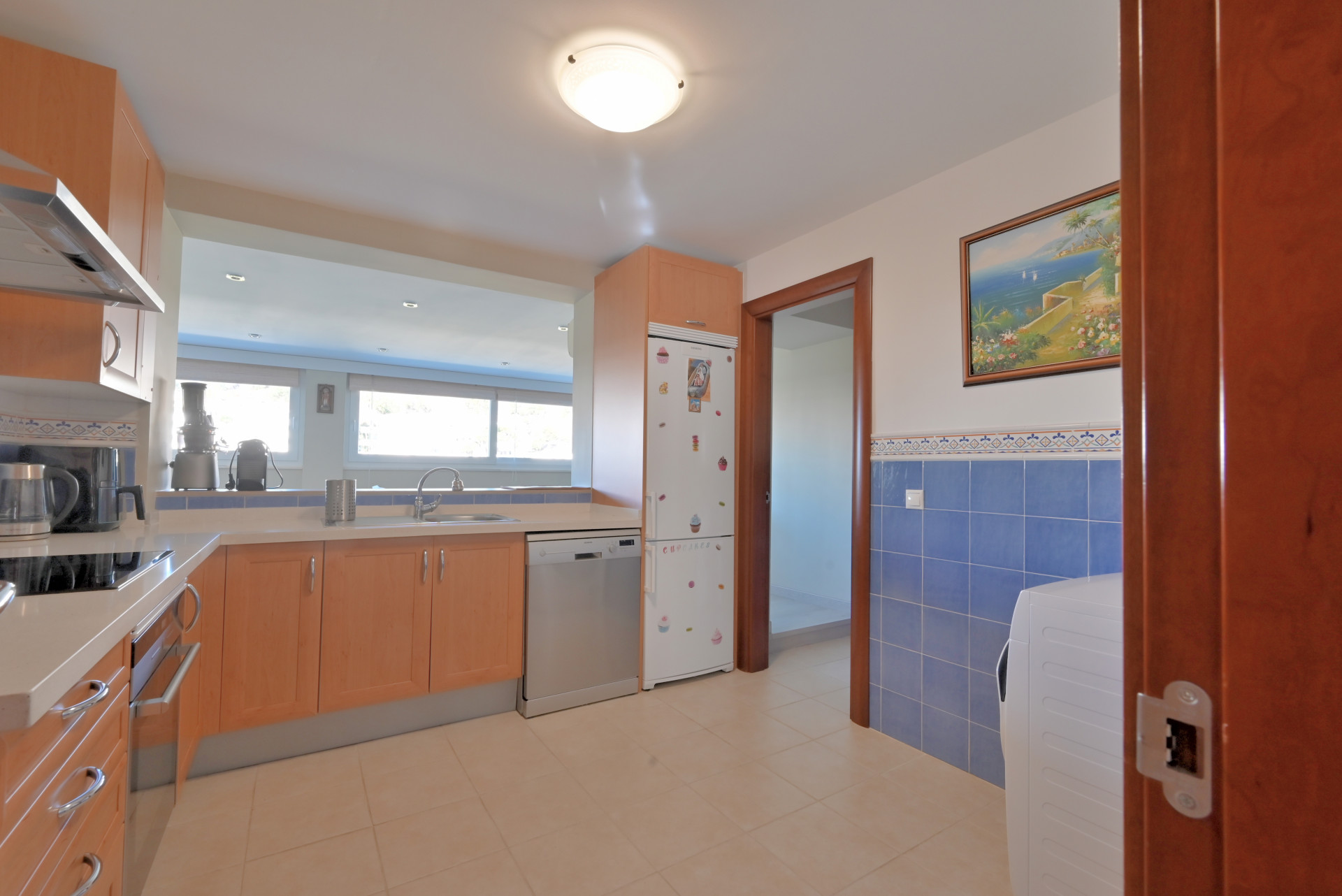Spacious 4-Bed Town House with Pool in Calahonda, Malaga — Calahonda