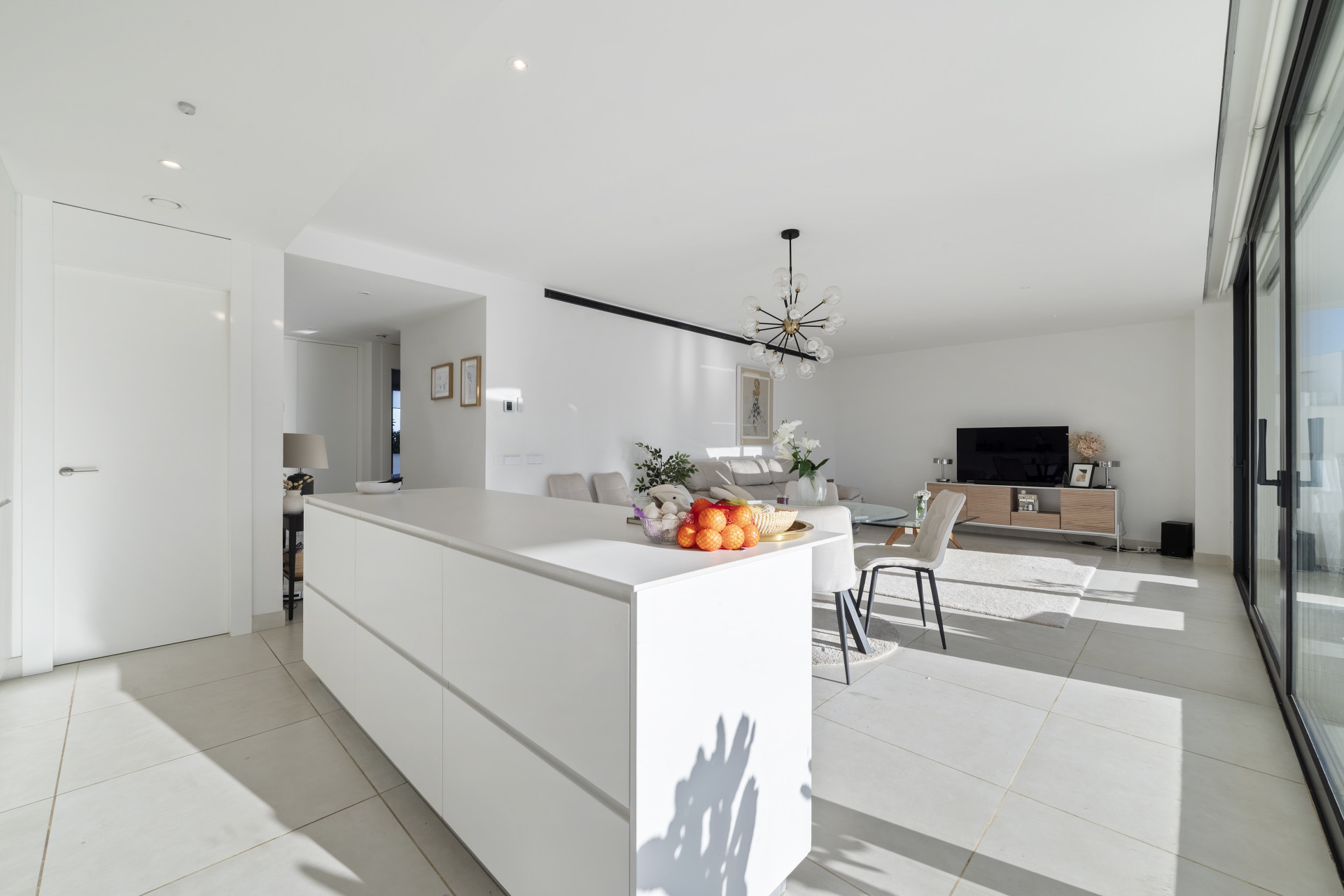 Ground Floor Apartment with Pool Views in Reserva del Higueron, Fuengirola — El Higueron