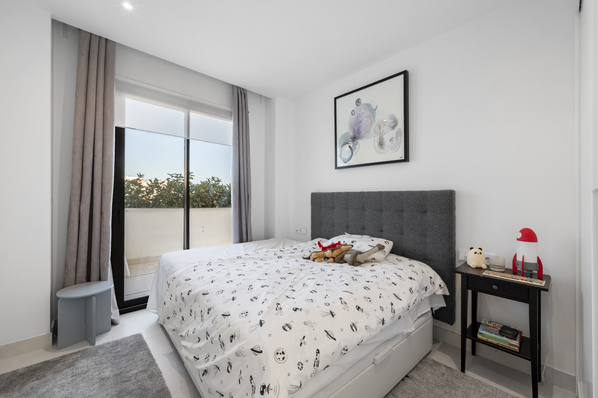 Ground Floor Apartment with Pool Views in Reserva del Higueron, Fuengirola — El Higueron