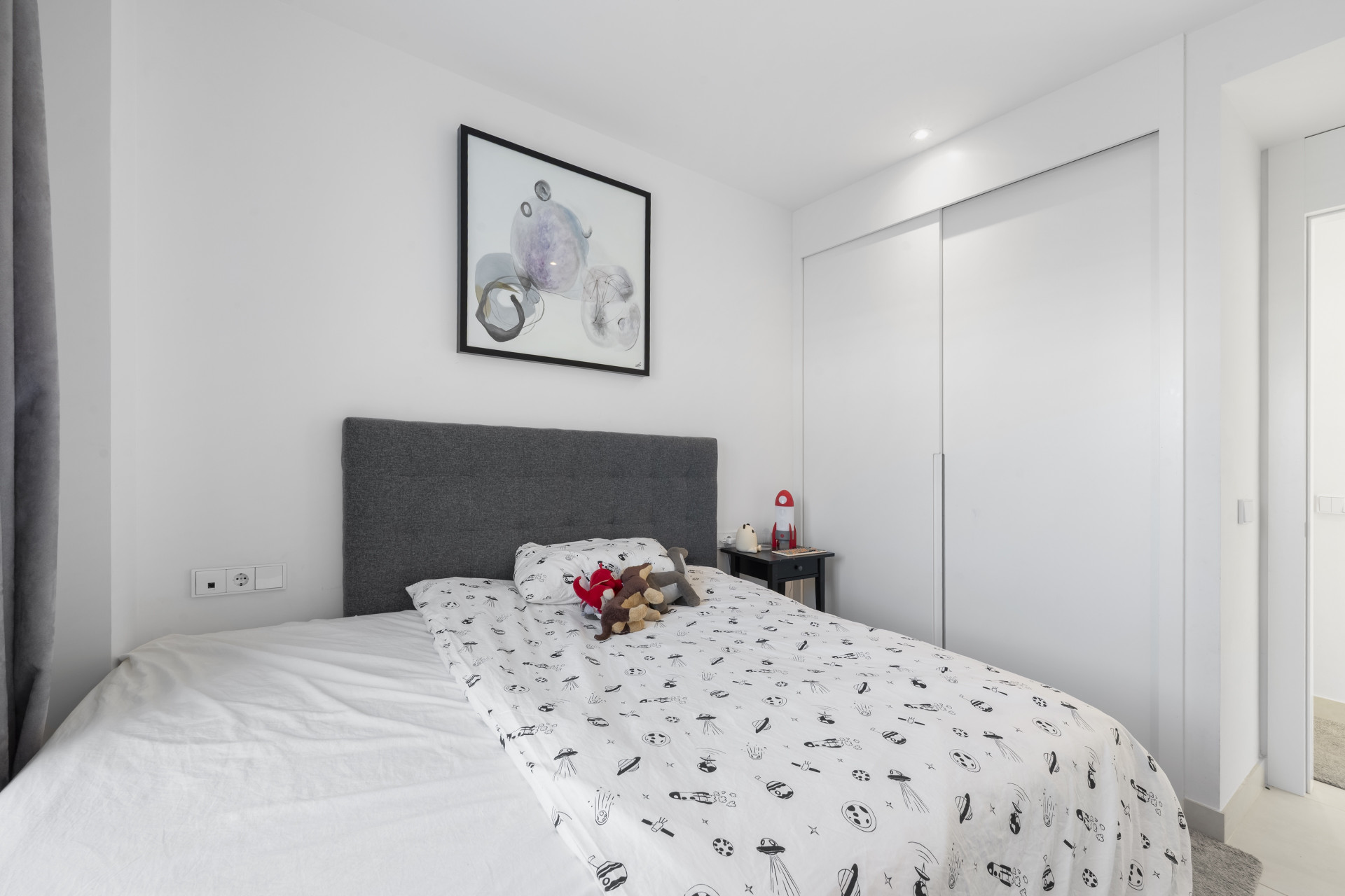 Ground Floor Apartment with Pool Views in Reserva del Higueron, Fuengirola — El Higueron