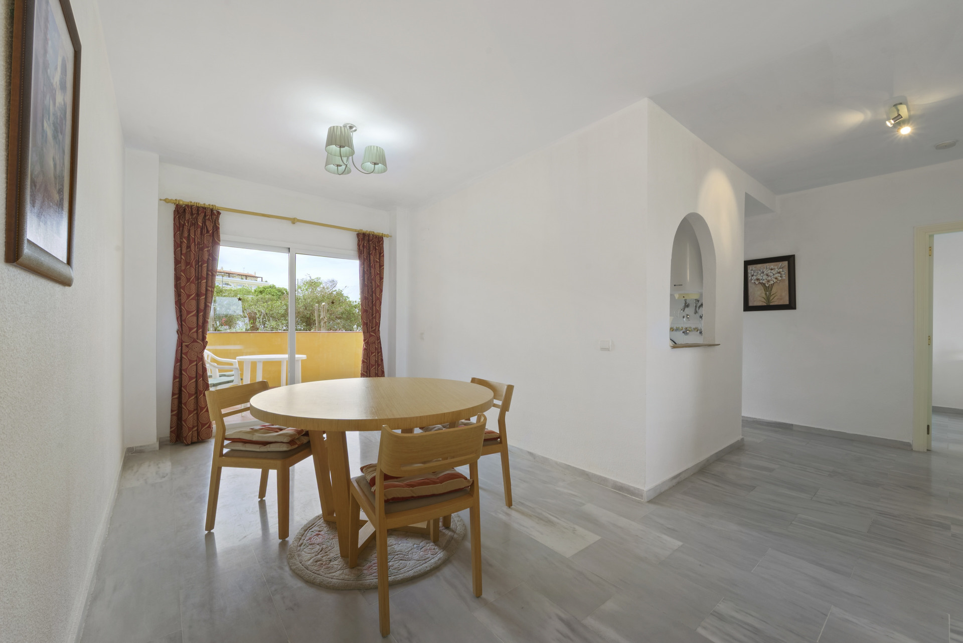 2-Bed Frontline Golf Apartment with Pool Views, Miraflores Golf — Miraflores Golf