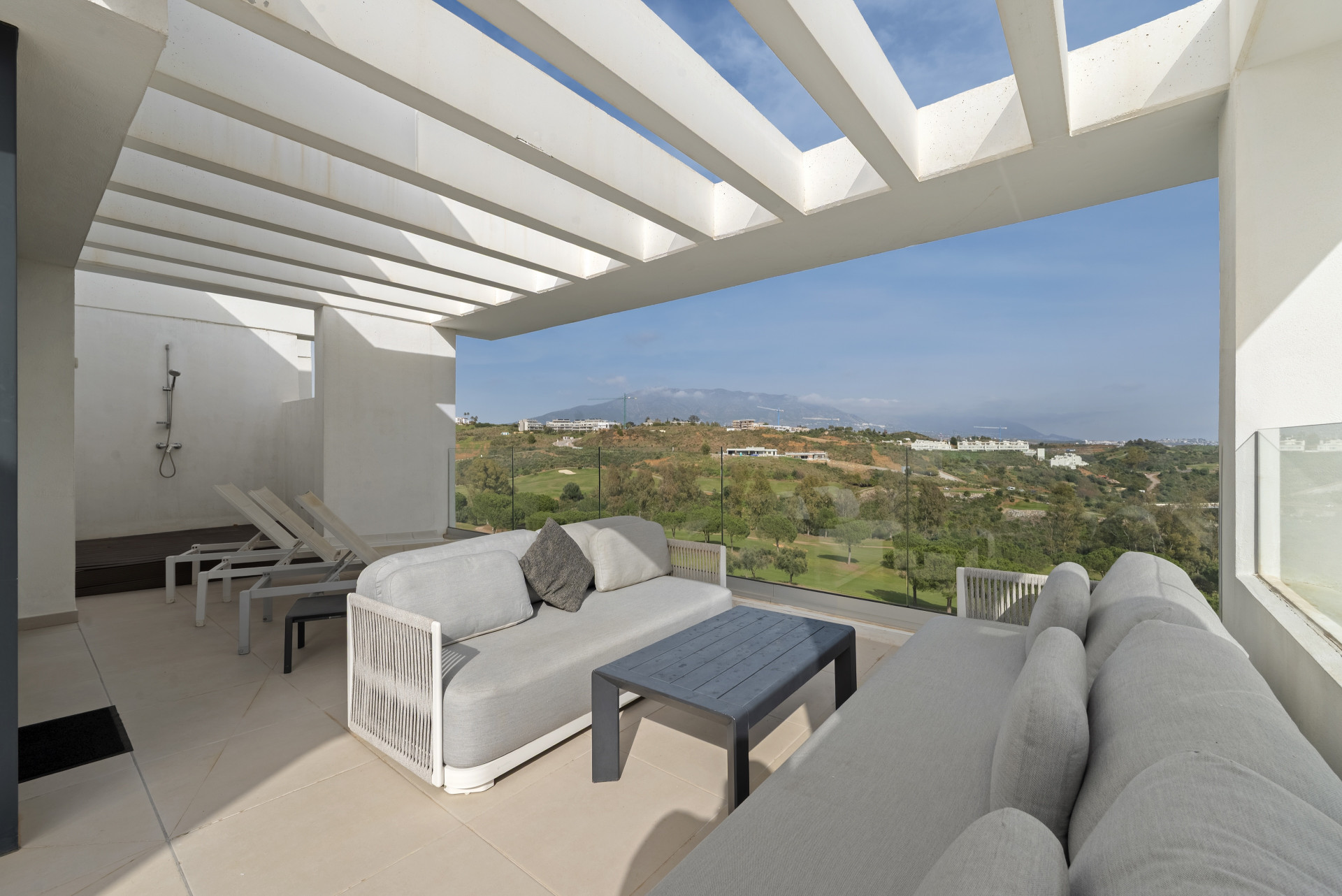 Duplex Penthouse with Golf Views, La Cala Golf Resort, Malaga — La Cala Golf Resort