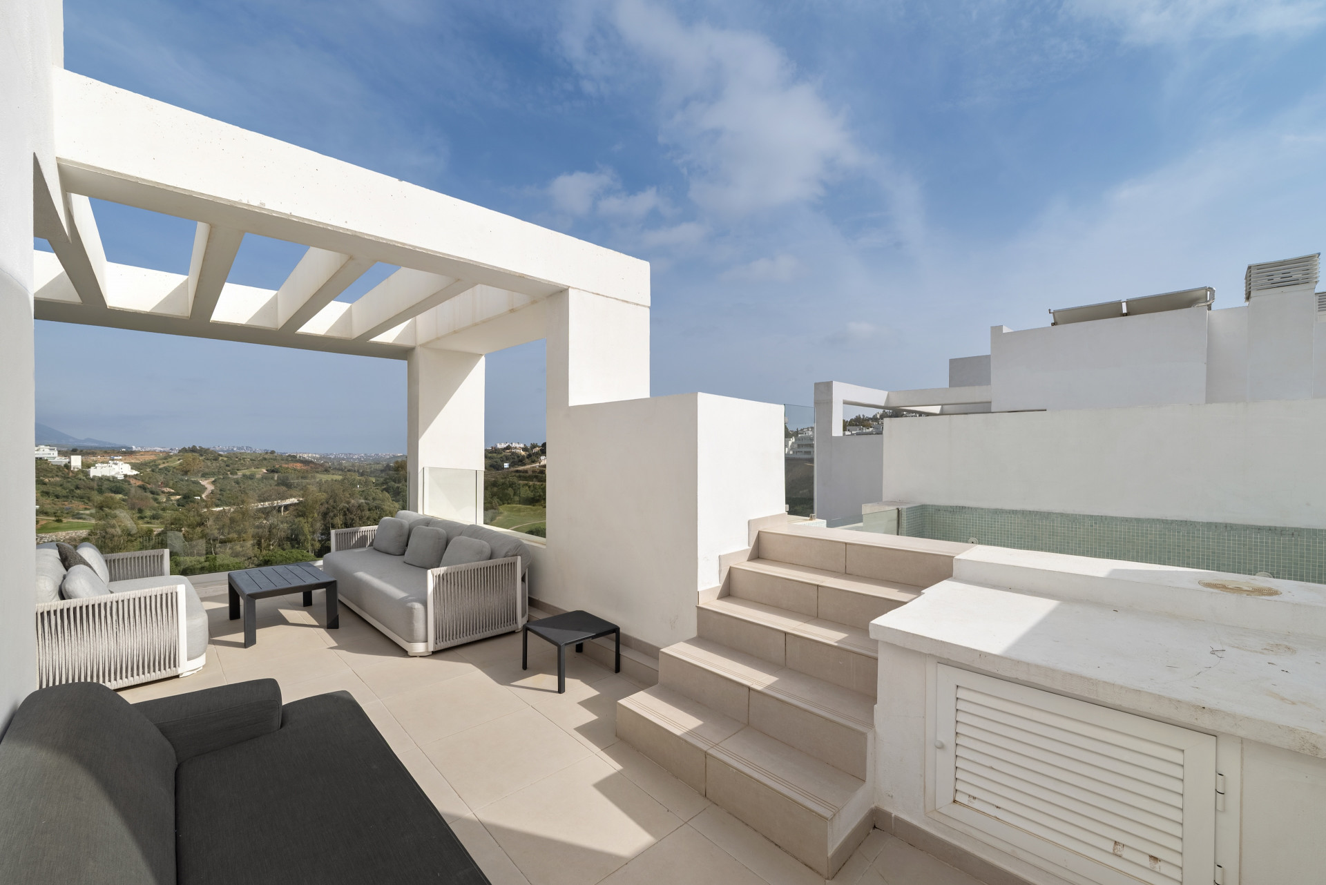 Duplex Penthouse with Golf Views, La Cala Golf Resort, Malaga — La Cala Golf Resort