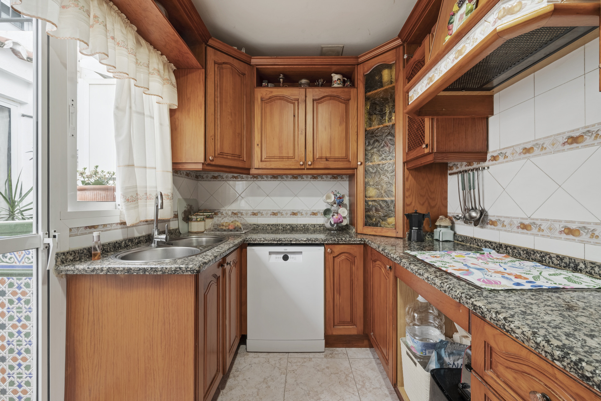 Charming 3-Bed Town House in Las Lagunas, Mijas Costa — Mijas Costa
