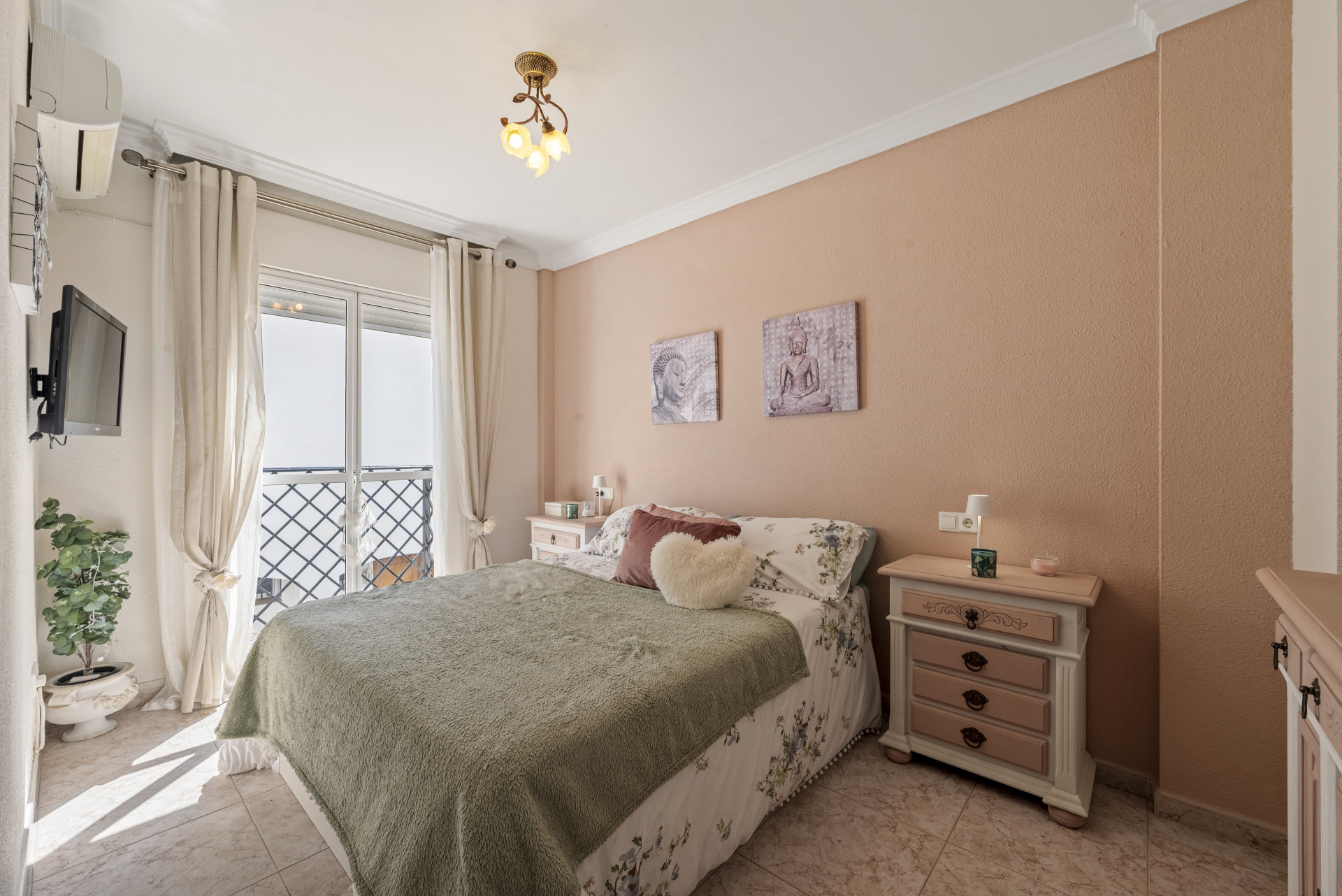 Charming 3-Bed Town House in Las Lagunas, Mijas Costa — Mijas Costa