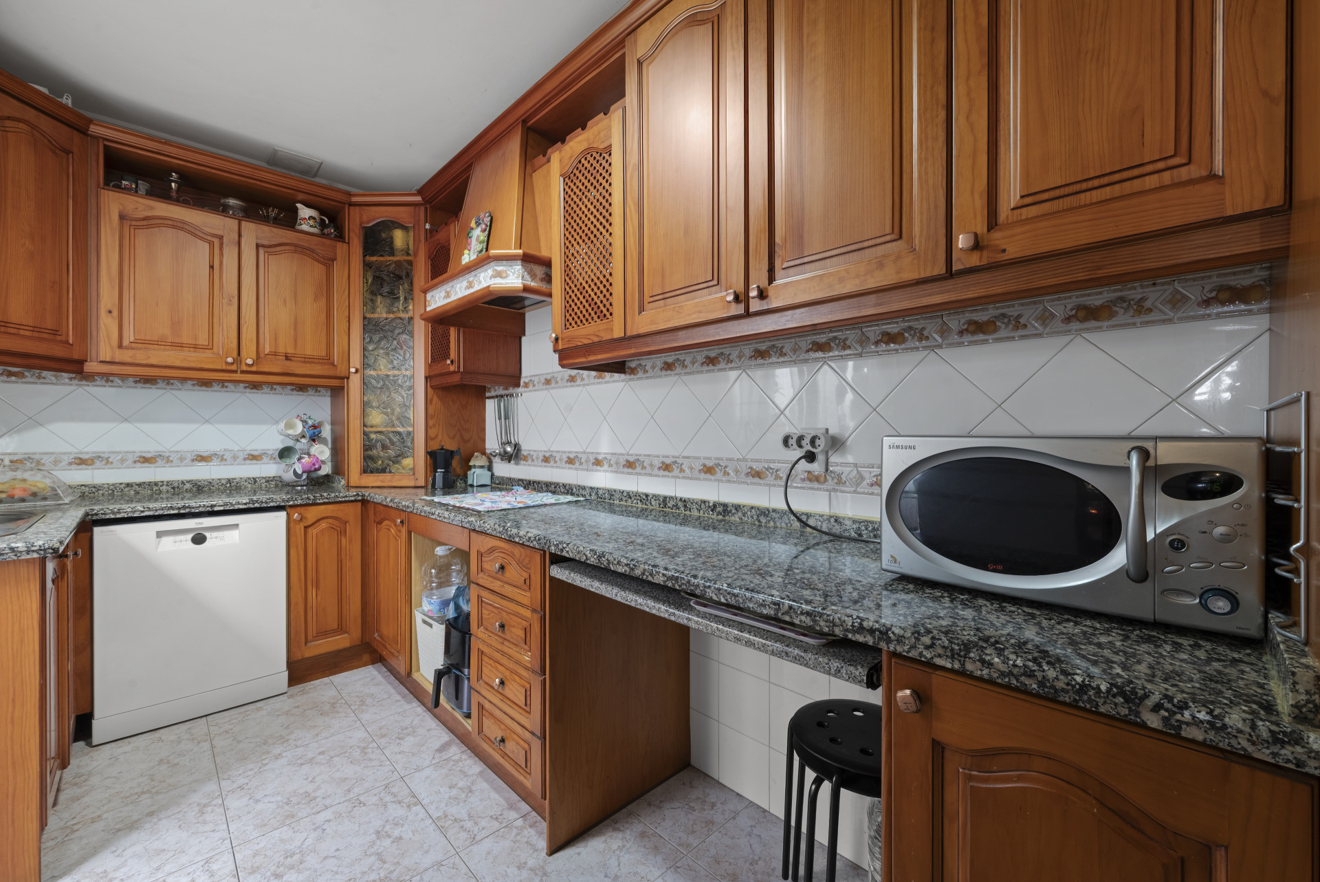 Charming 3-Bed Town House in Las Lagunas, Mijas Costa — Mijas Costa