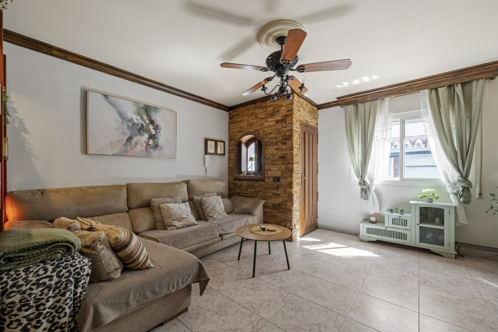 Charming 3-Bed Town House in Las Lagunas, Mijas Costa — Mijas Costa
