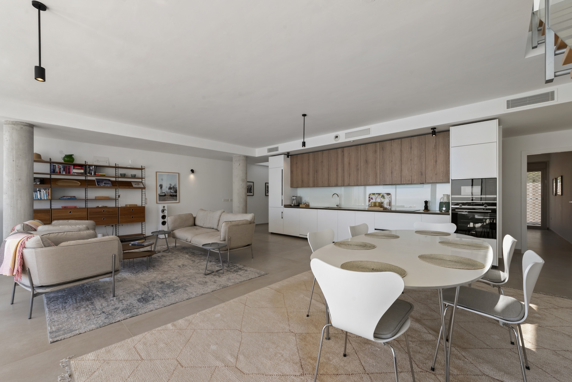 Luxury 3-Bed Duplex Penthouse with Sea Views, Benalmádena — Benalmadena