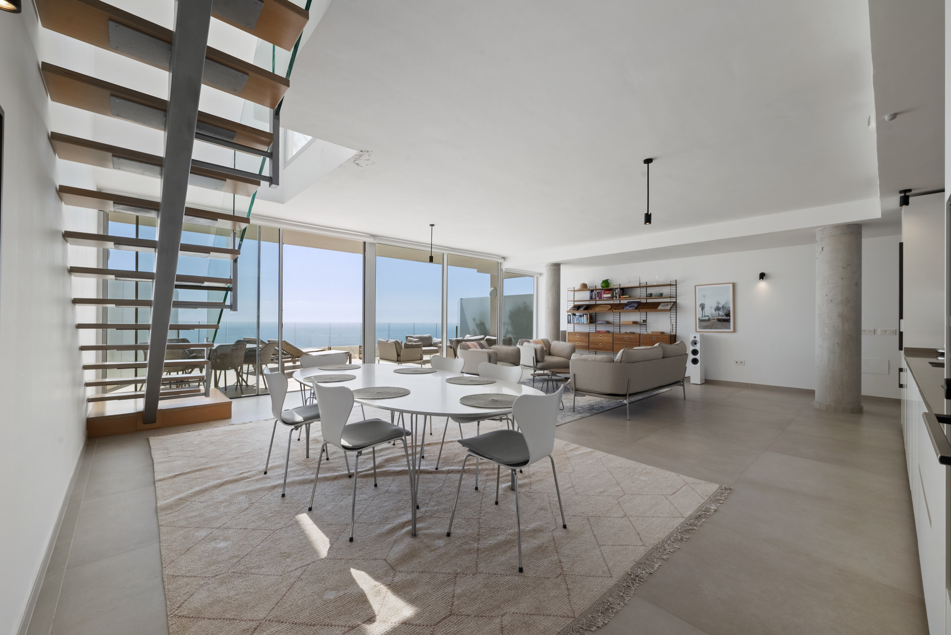 Luxury 3-Bed Duplex Penthouse with Sea Views, Benalmádena — Benalmadena
