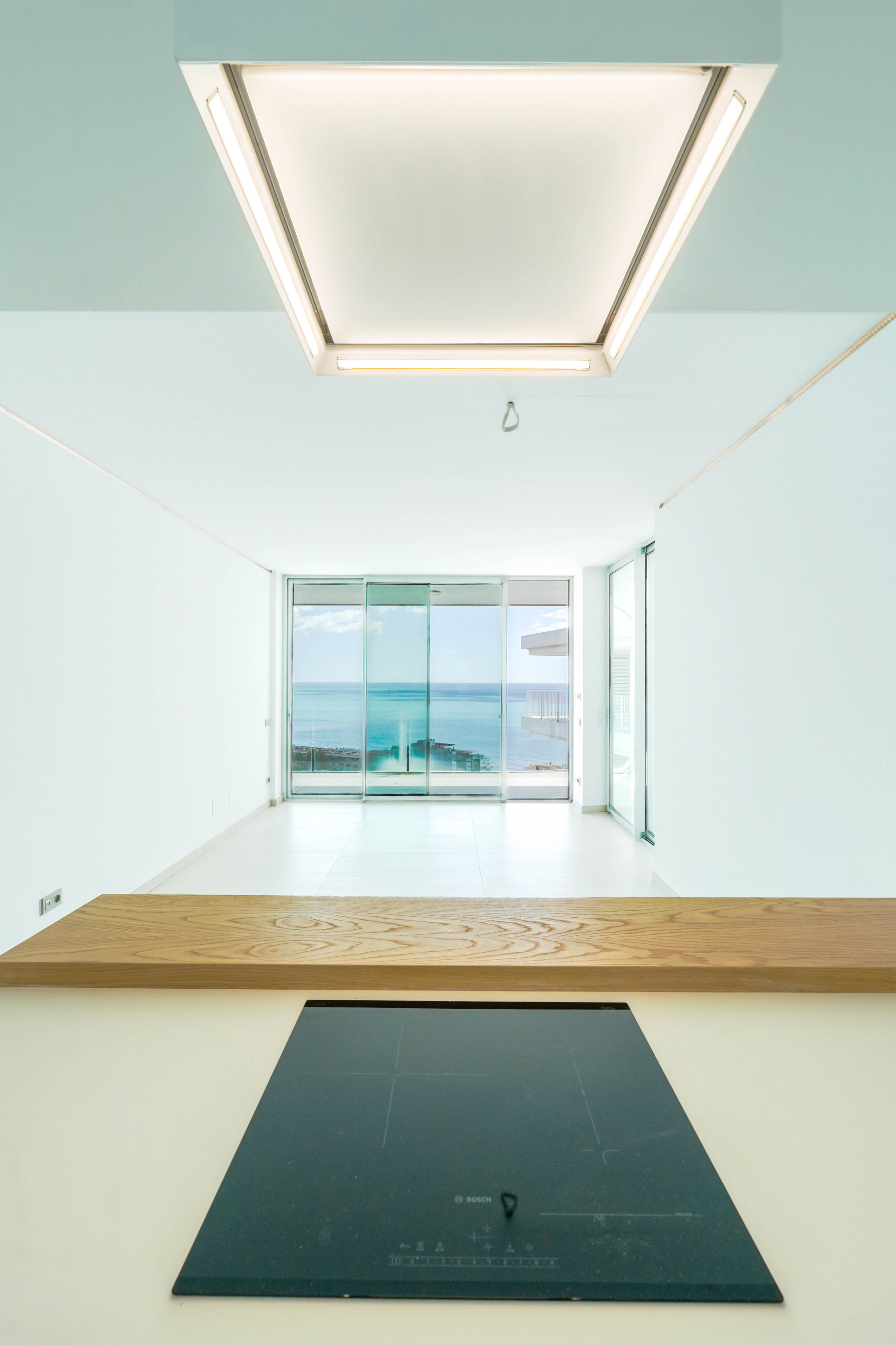 Sea-View Penthouse with Solarium & Jacuzzi, La Reserva del Higuerón — Fuengirola