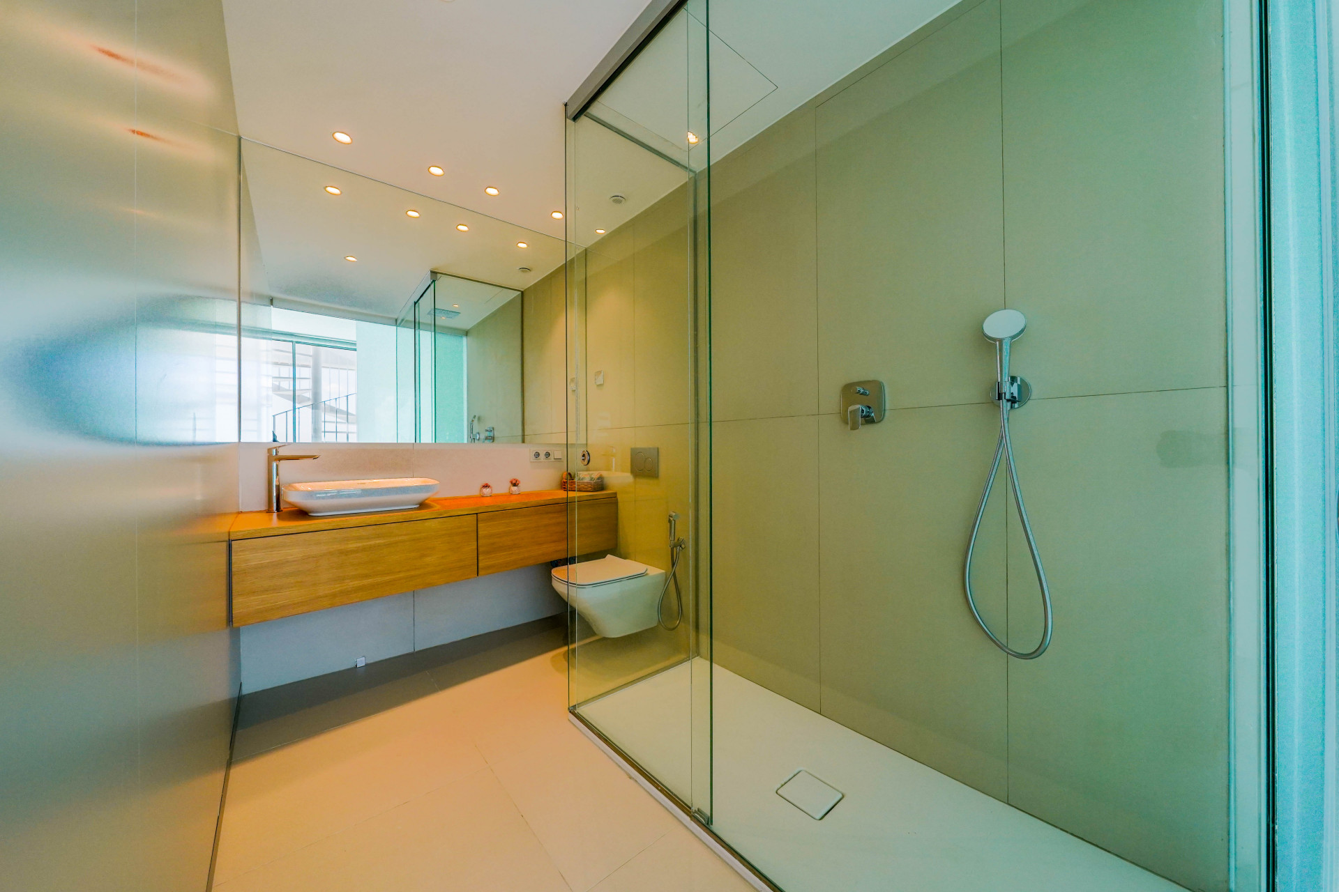 Sea-View Penthouse with Solarium & Jacuzzi, La Reserva del Higuerón — Fuengirola