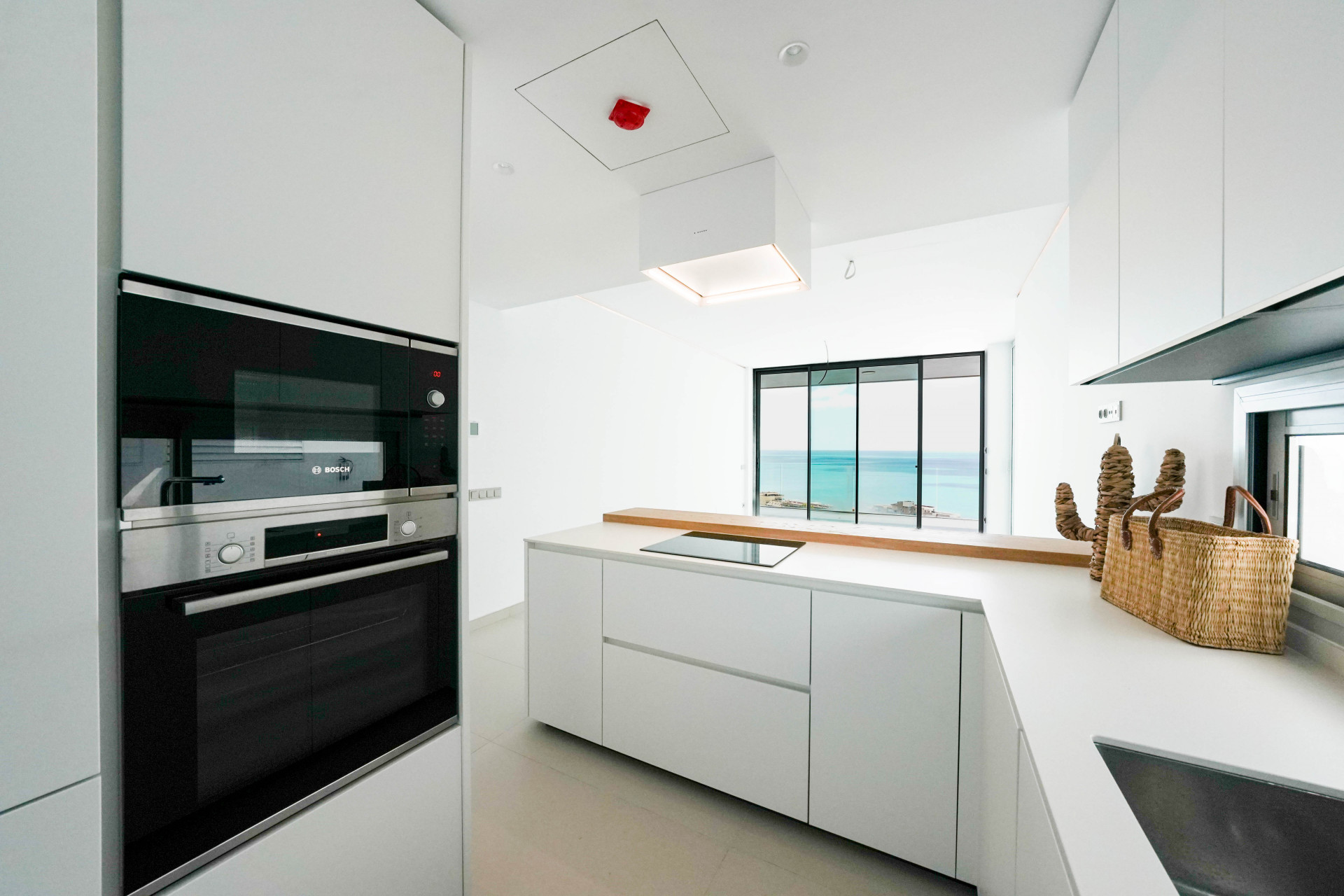 Sea-View Penthouse with Solarium & Jacuzzi, La Reserva del Higuerón — Fuengirola