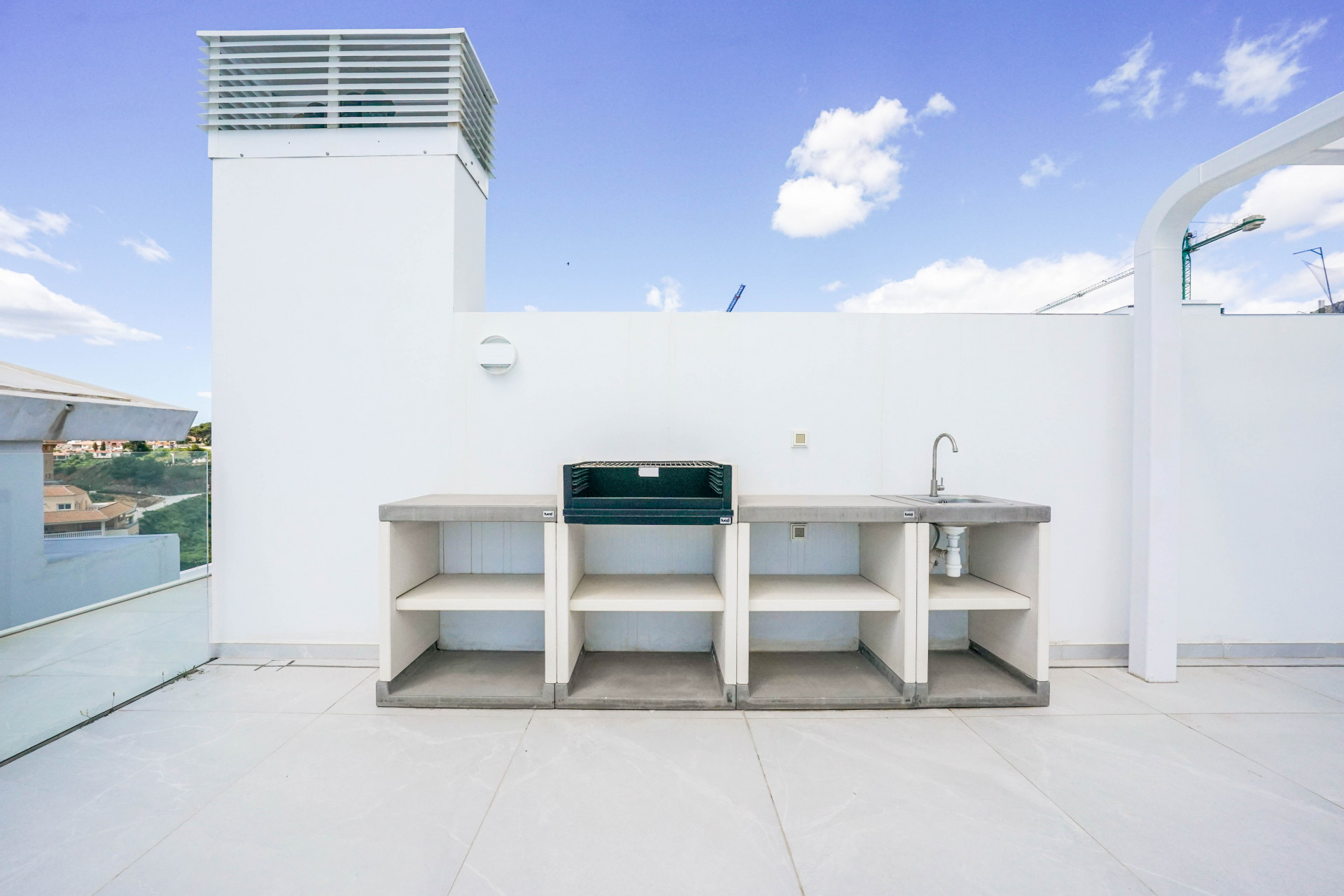 Sea-View Penthouse with Solarium & Jacuzzi, La Reserva del Higuerón — Fuengirola