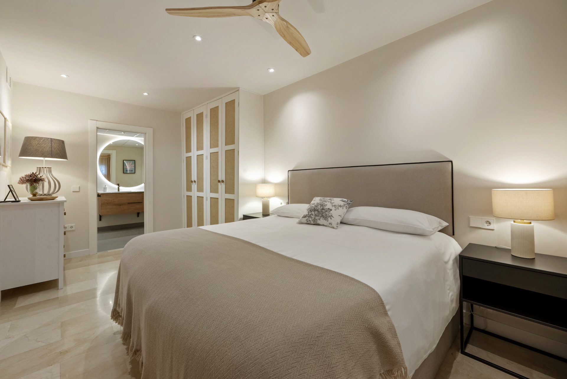 Renovated 2-Bed Ground Floor Apartment Near Sohail Castle, Fuengirola — Fuengirola
