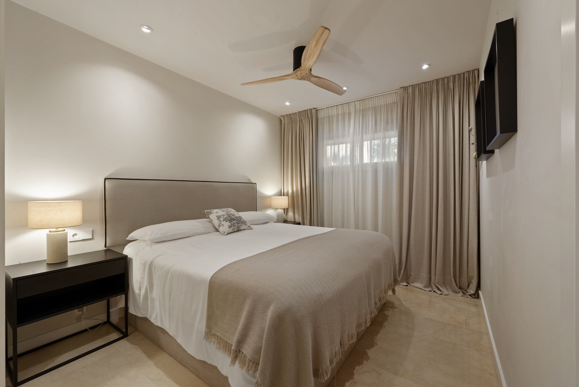 Renovated 2-Bed Ground Floor Apartment Near Sohail Castle, Fuengirola — Fuengirola