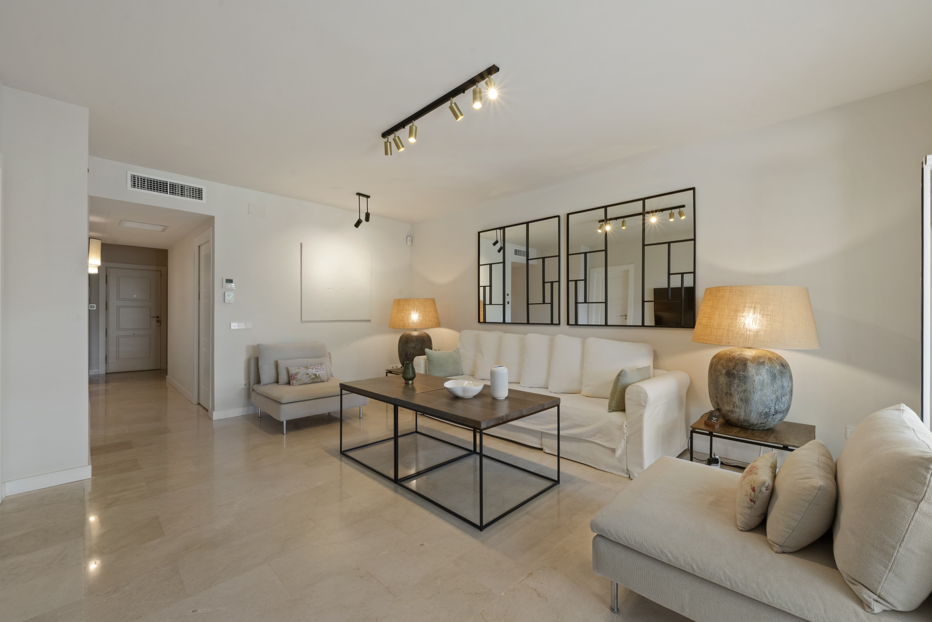 Renovated 2-Bed Ground Floor Apartment Near Sohail Castle, Fuengirola — Fuengirola