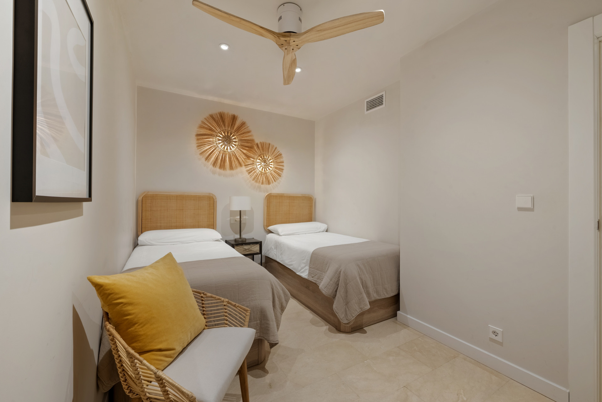 Renovated 2-Bed Ground Floor Apartment Near Sohail Castle, Fuengirola — Fuengirola