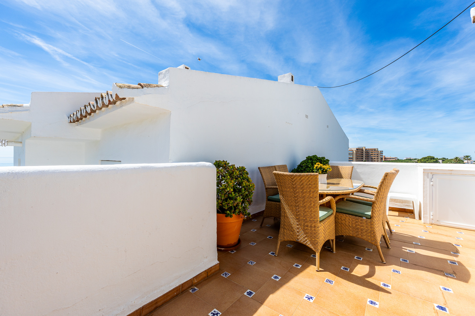 Sea View Penthouse, 3 Beds, Riviera del Sol – Walk to Beach — Riviera del Sol