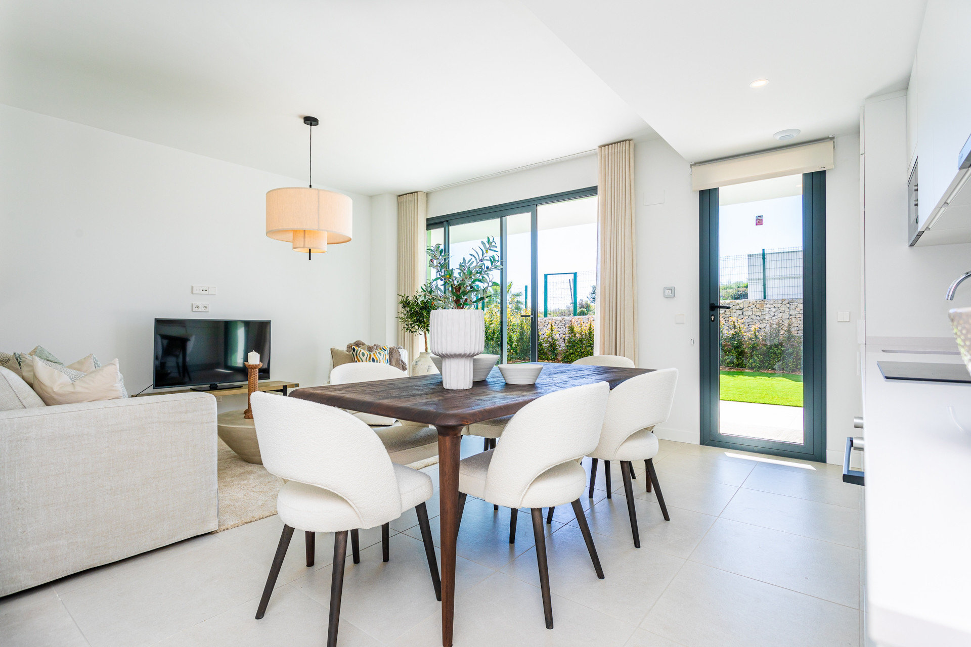 Brand New 3-Bed Ground Floor Apartment, Calanova Golf, Mijas Costa — Calanova Golf