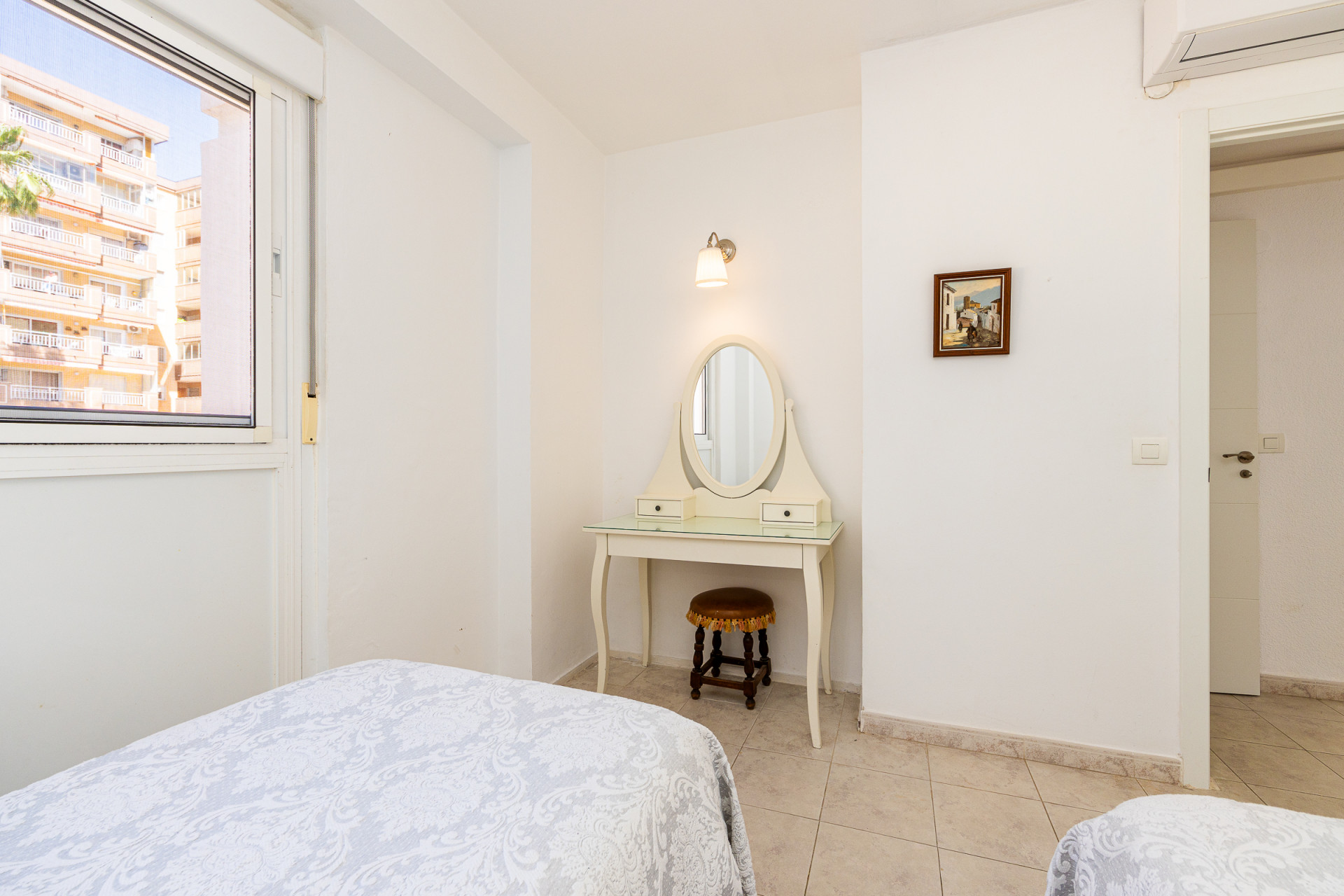 Front-Line Beach 2-Bed Apartment in Los Boliches, Fuengirola — Fuengirola