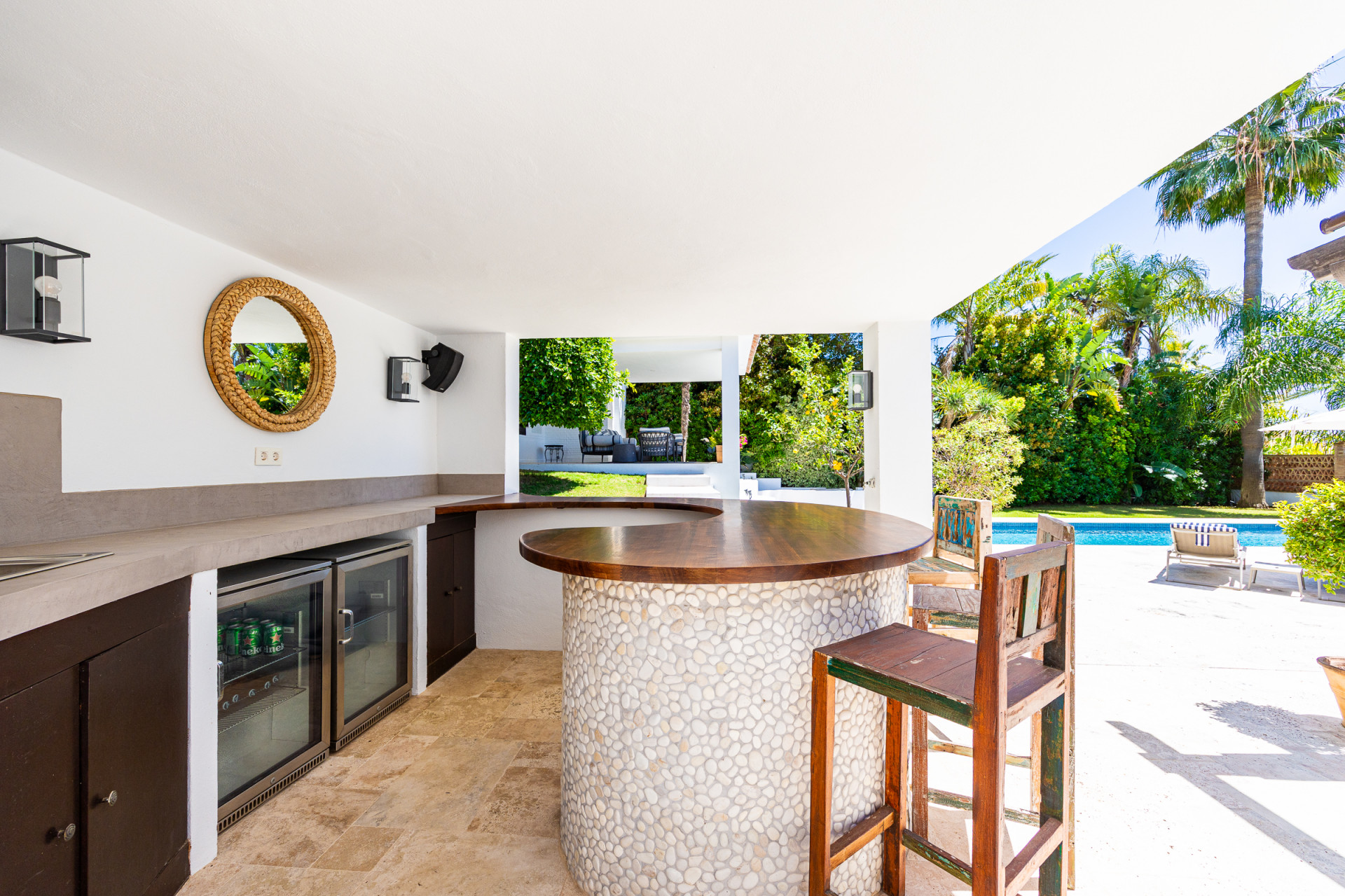Renovated 5-Bed Villa with Pool in Los Monteros, Marbella Este — Marbella Este - Los Monteros