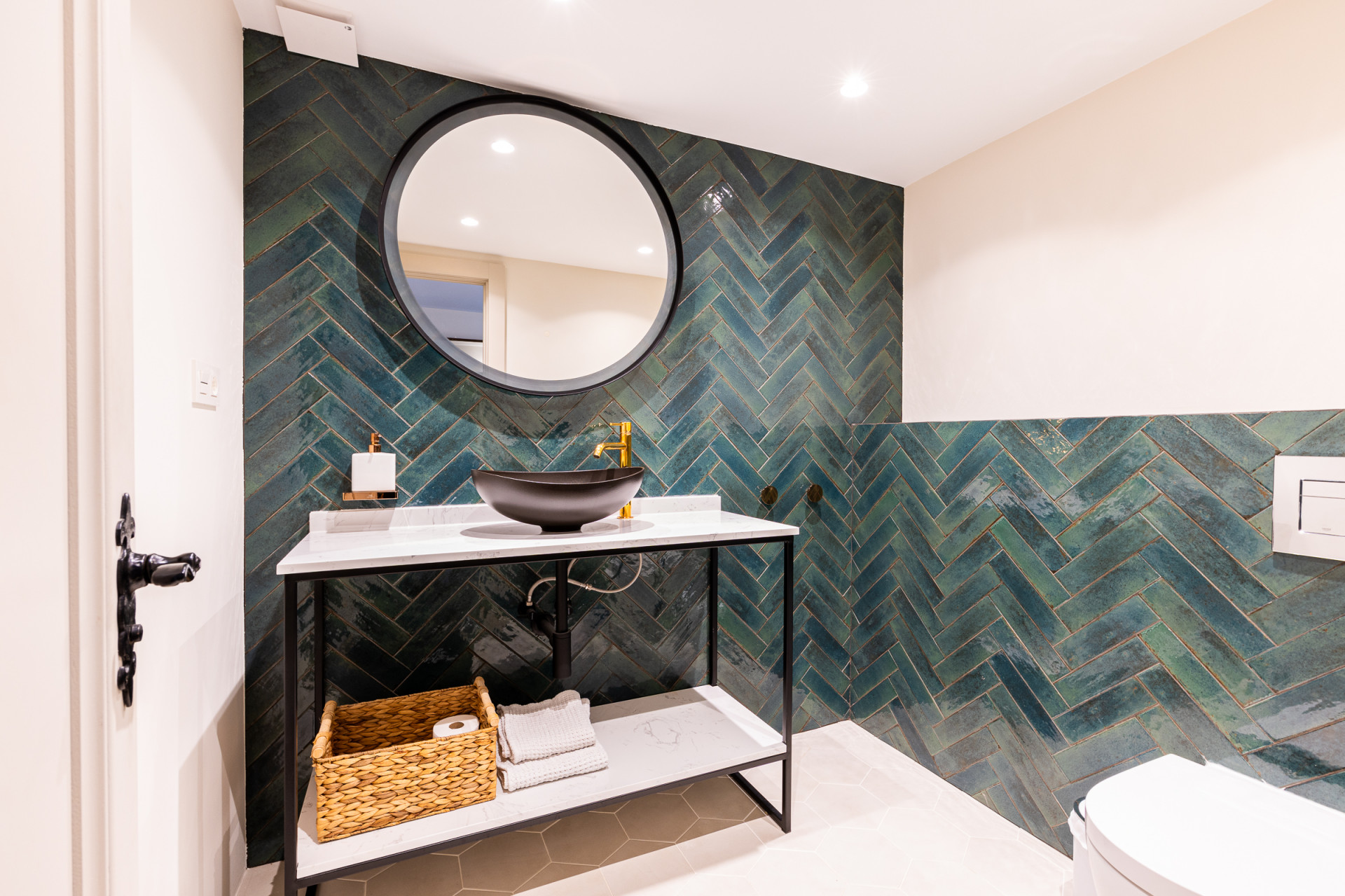 Fully Renovated Villa in Los Monteros, Marbella Este – 5 Beds, Pool — Marbella Este - Los Monteros