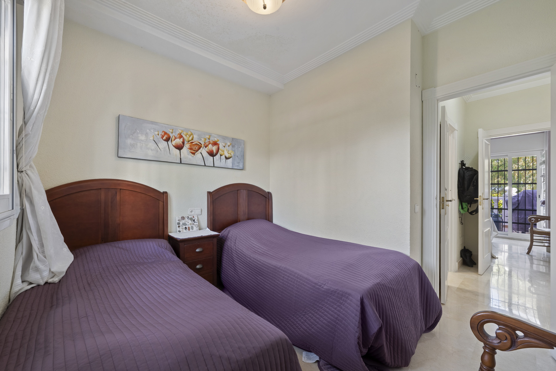 4-Bed Town House with Pool in Exclusive Calahonda Community — Calahonda