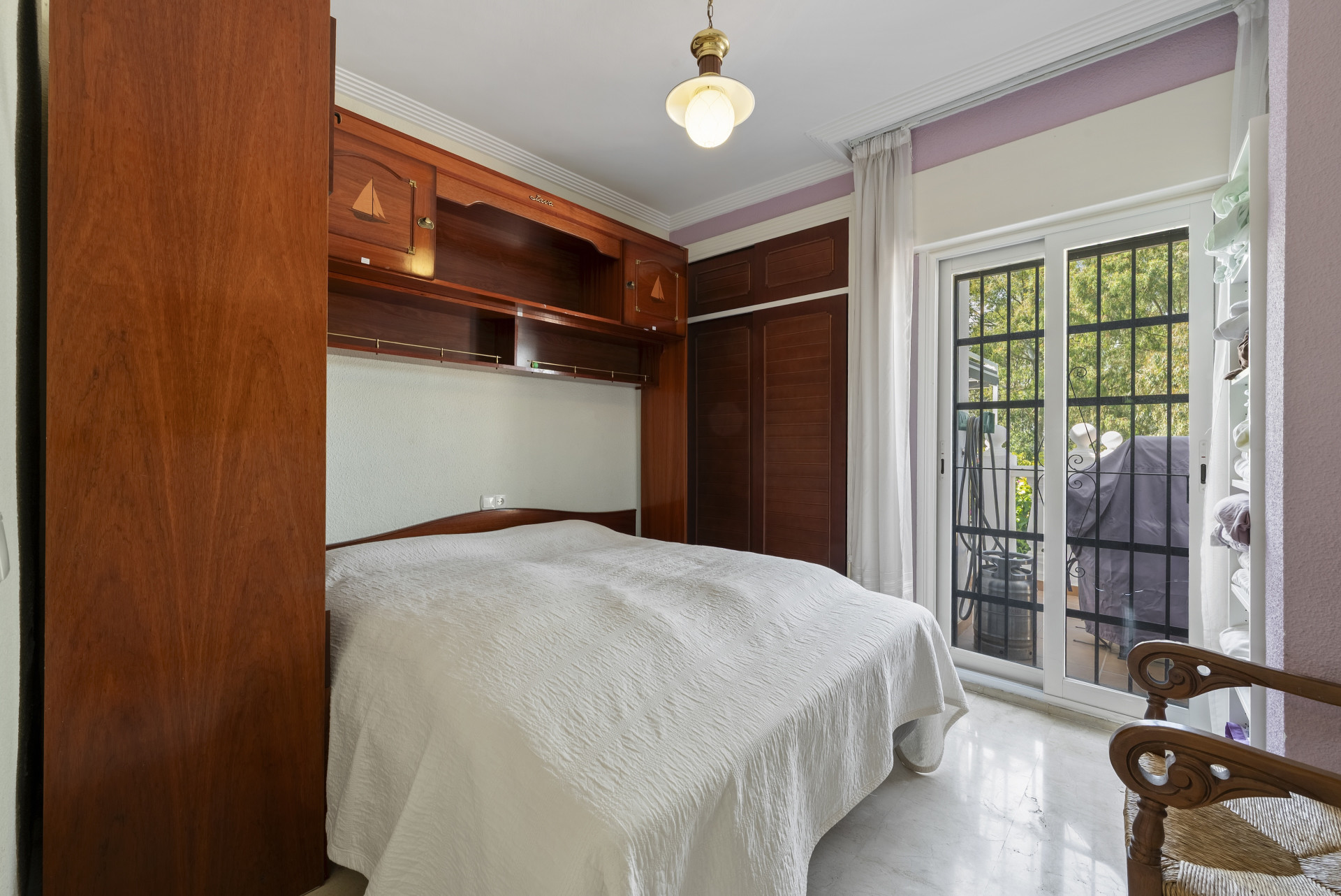 4-Bed Town House with Pool in Exclusive Calahonda Community — Calahonda