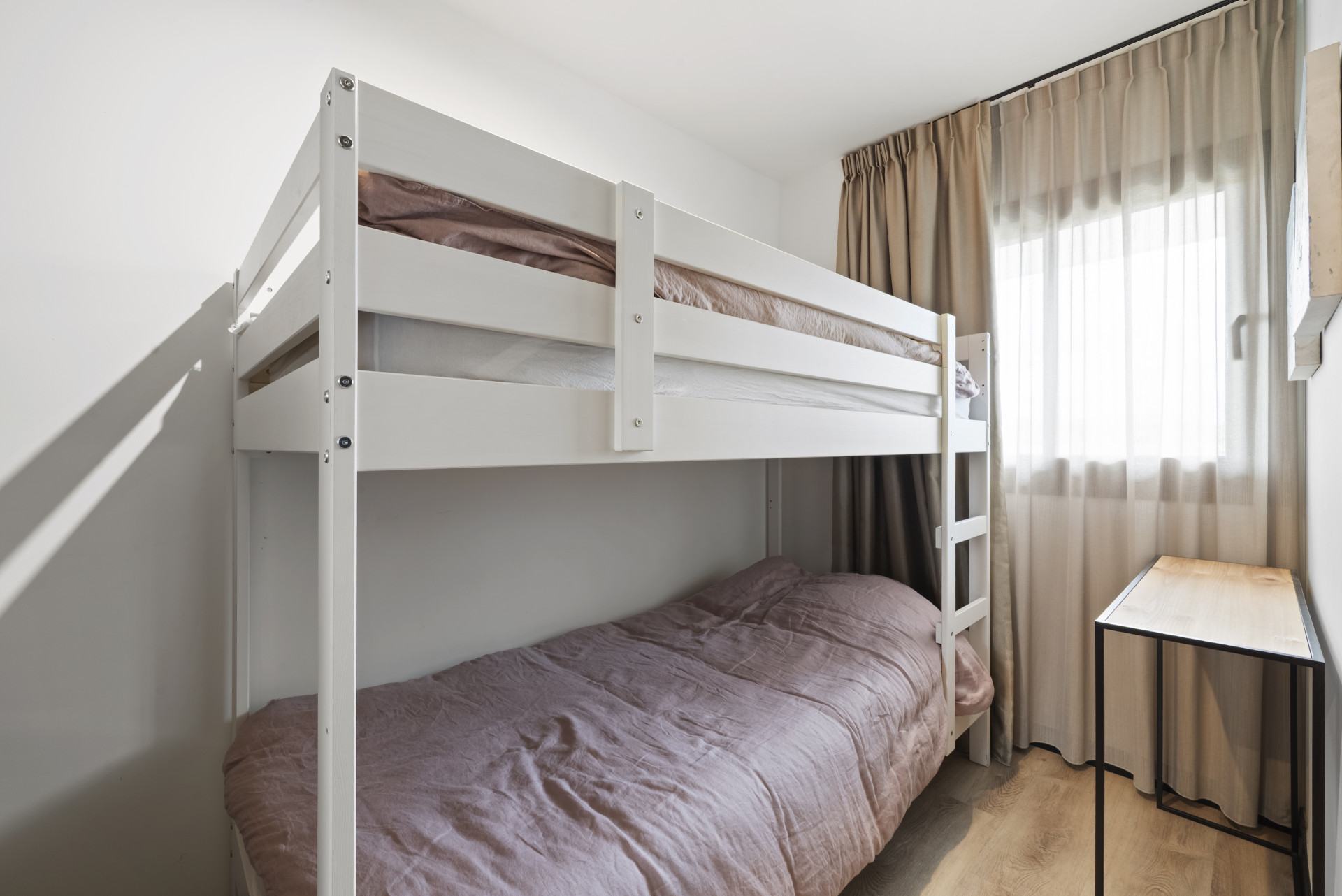 Furnished 3-Bed Apartment with Terrace & Pool, Mijas Costa — Mijas Costa