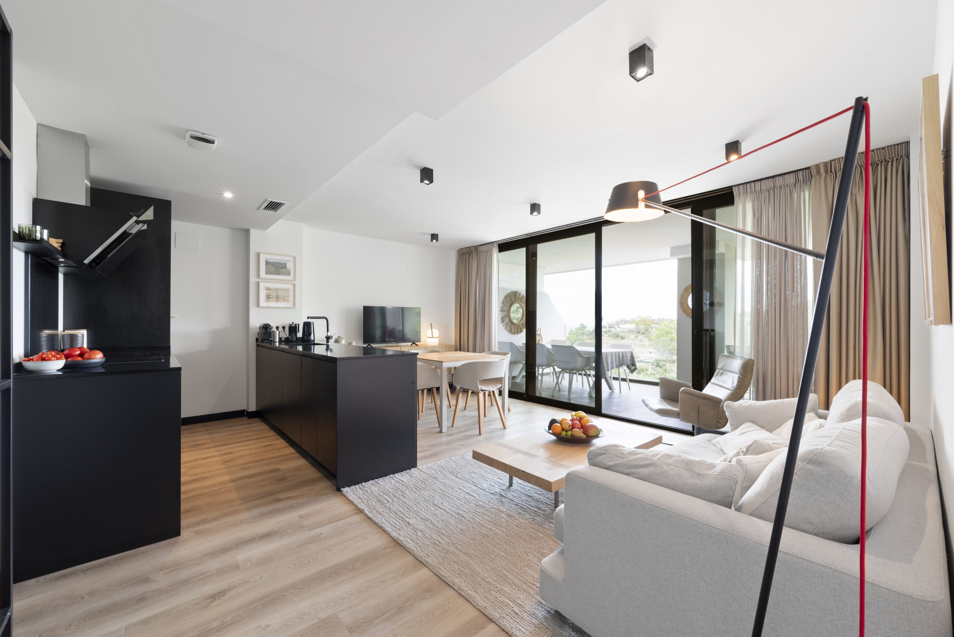 Furnished 3-Bed Apartment with Terrace & Pool, Mijas Costa — Mijas Costa