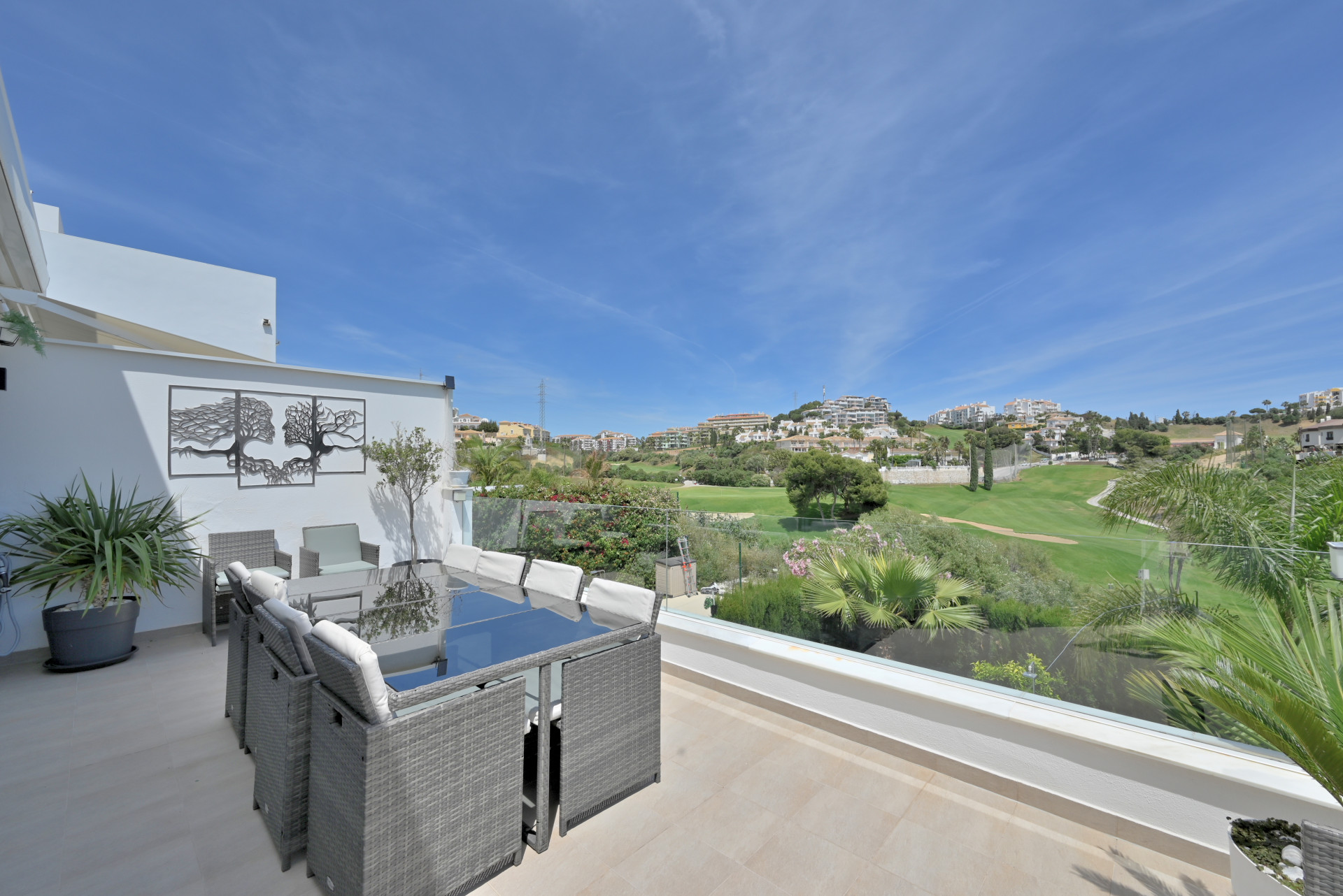 Frontline Golf Semi-Detached Villa in Riviera del Sol, Malaga — Riviera del Sol