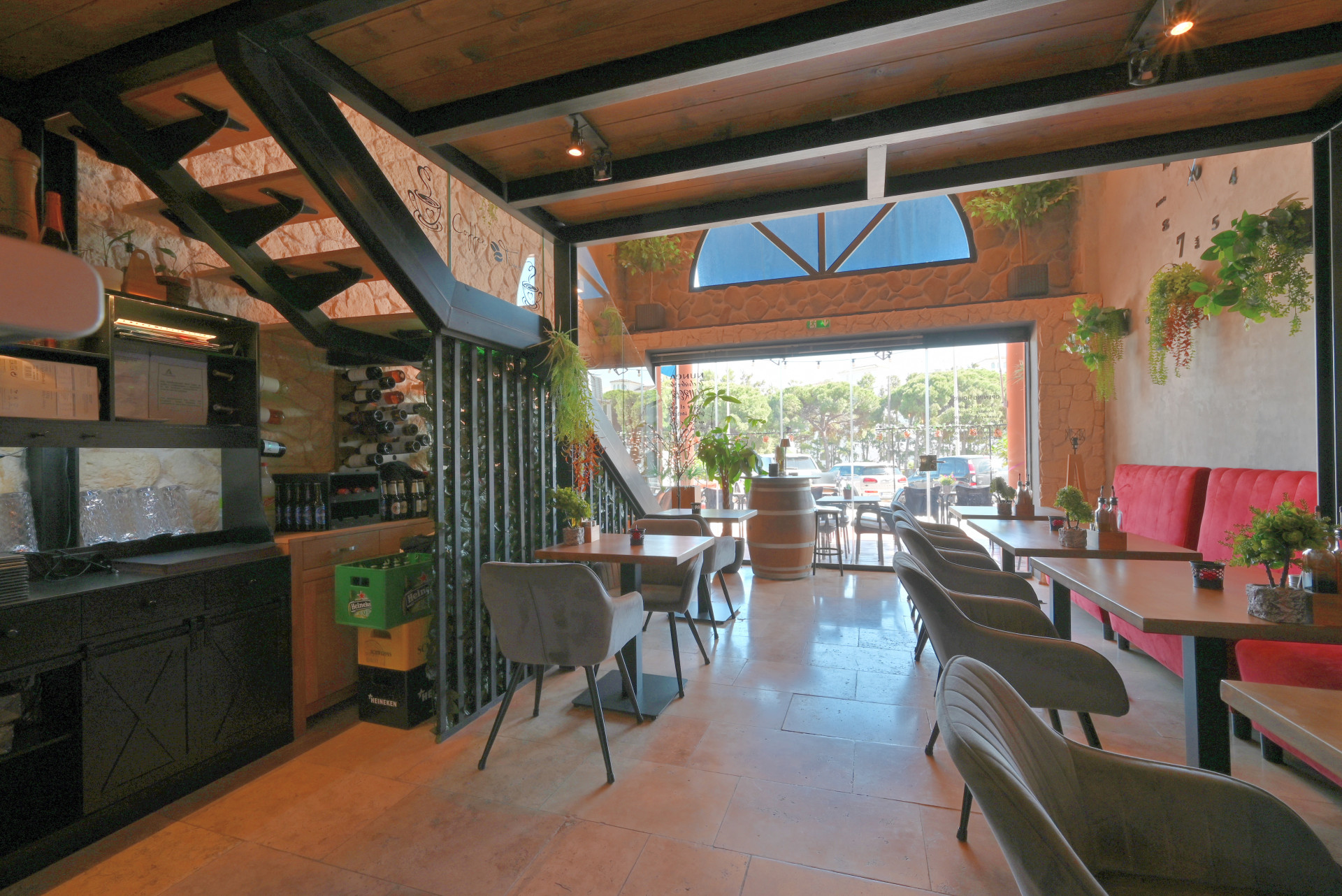 Turnkey Restaurant for Sale in Calahonda, Malaga - Ref ST6311 — Calahonda