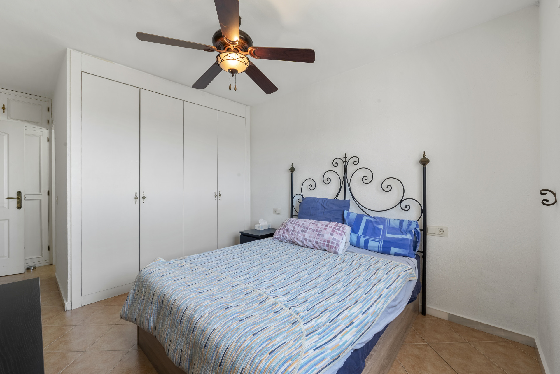 Spacious 5-Bed Town House with Pool Between Mijas and Fuengirola — Mijas