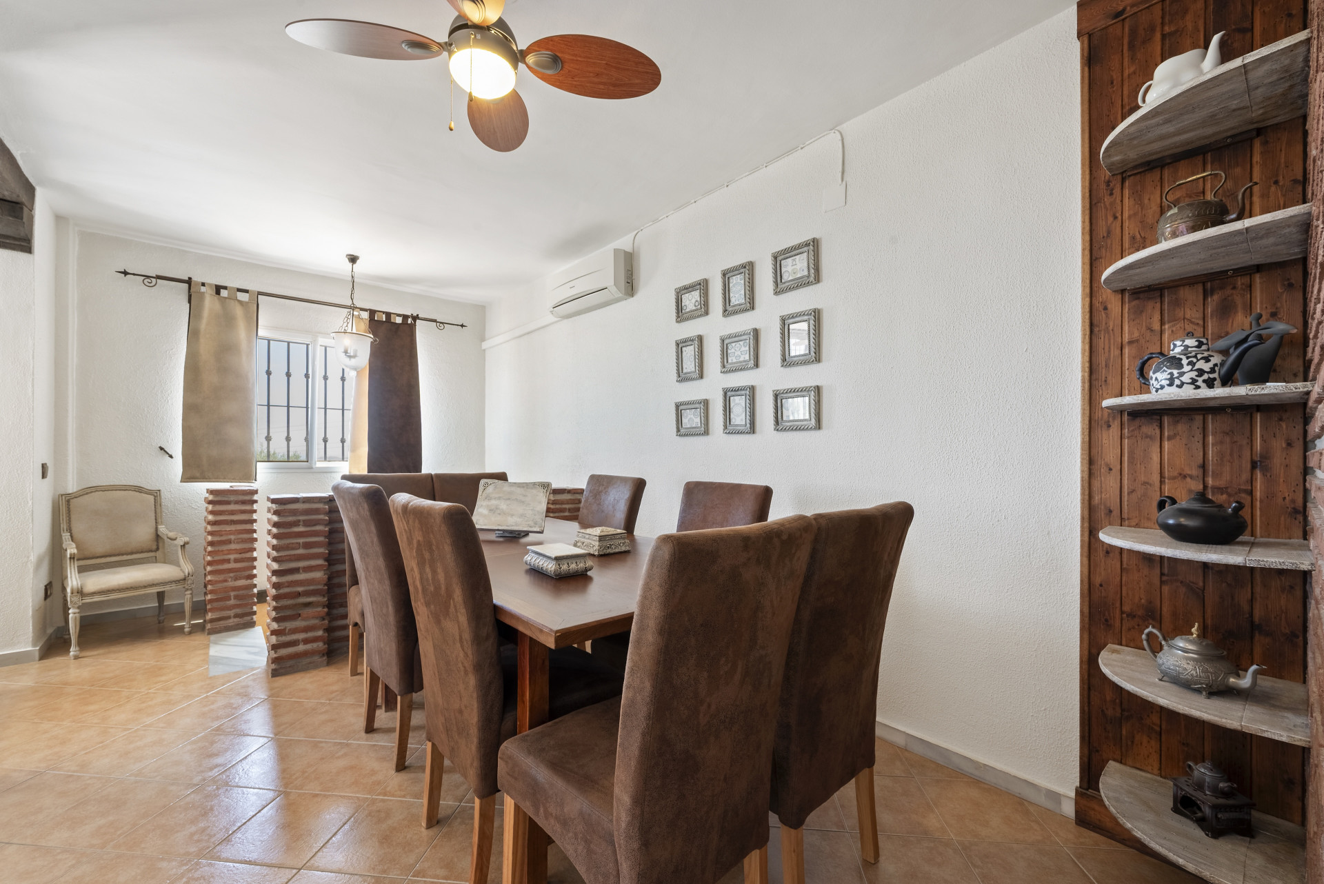 Spacious 5-Bed Town House with Pool Between Mijas and Fuengirola — Mijas